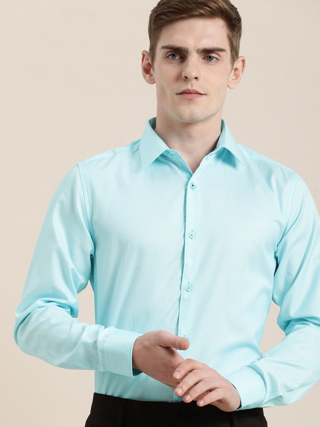 

INVICTUS Self Design Textured Slim Fit Formal Shirt, Blue