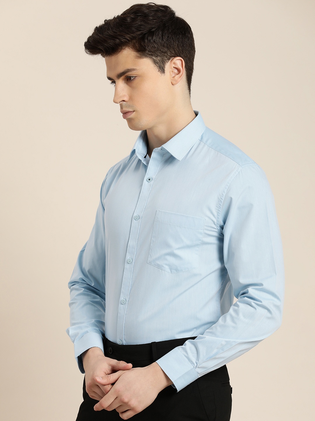 

INVICTUS Men Solid Slim Fit Spread Collar Formal Shirt, Blue