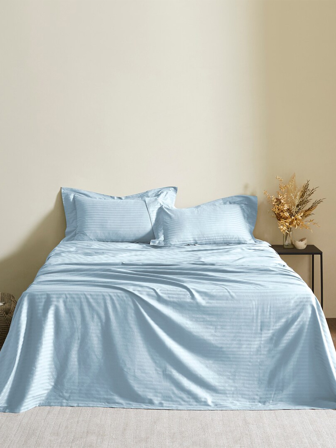 

HOUMN Tree Blue 300 TC Cotton King Bedsheet & 2 Pillow Covers