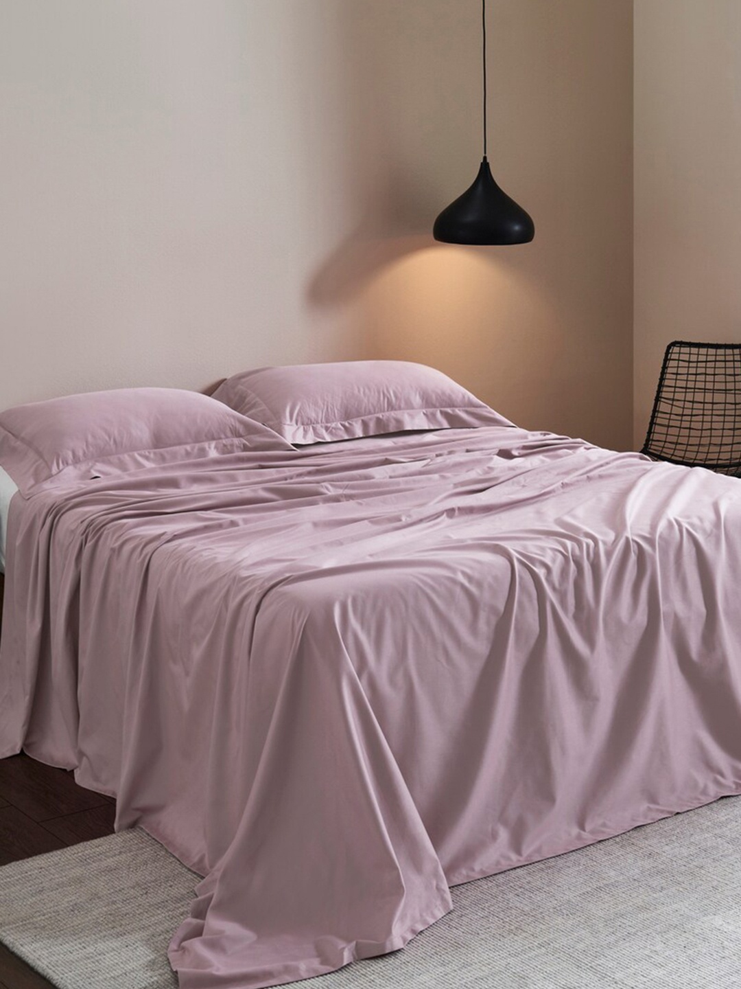 

HOUMN Florence Pink 400 TC Cotton King Bedsheet & 2 Pillow Covers