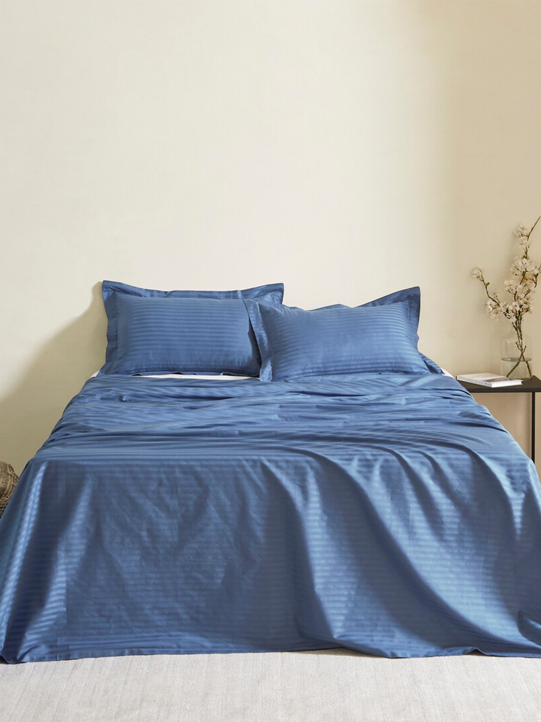 

HOUMN Navy Blue Striped Cotton 300 TC King Bedsheet With 2 Pillow Covers