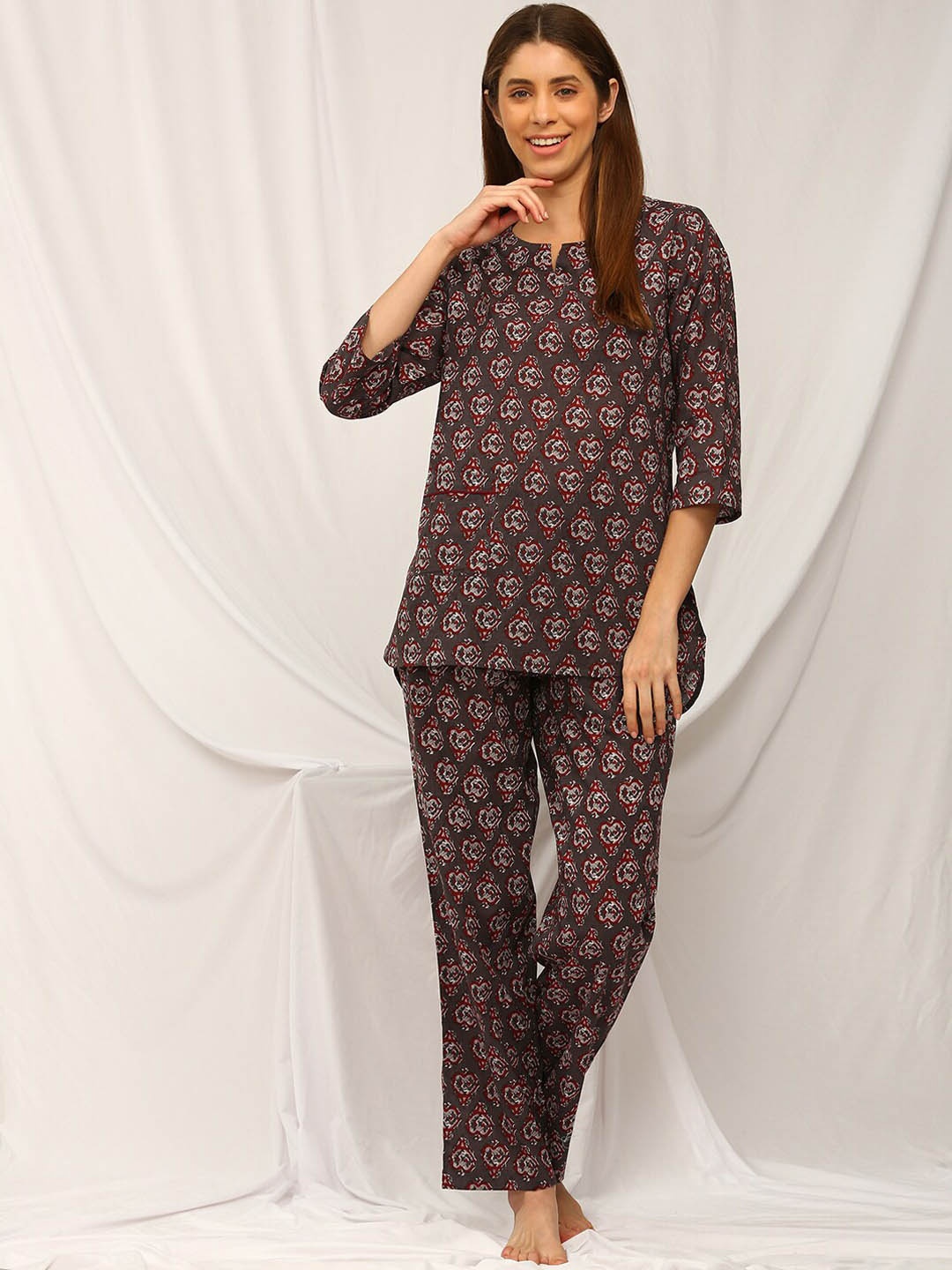 

Bannos Swagger Ethnic Motifs Printed Pure Cotton Night Suit, Grey