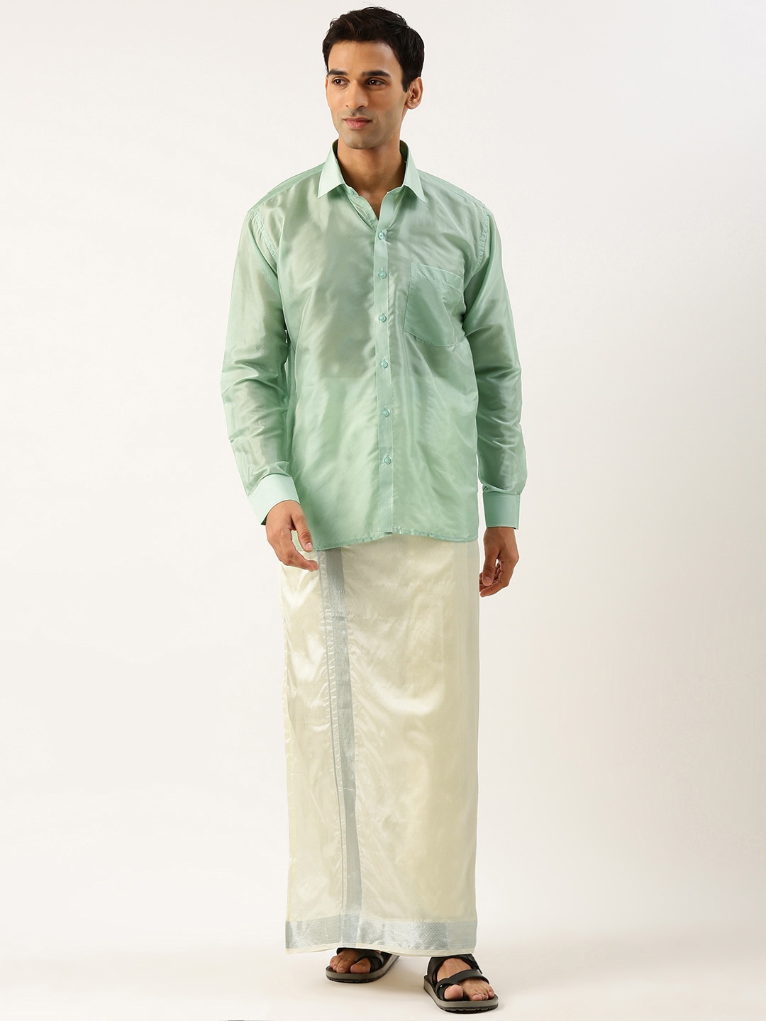 

THANGAMAGAN Men Shirt with Veshti Set, Green