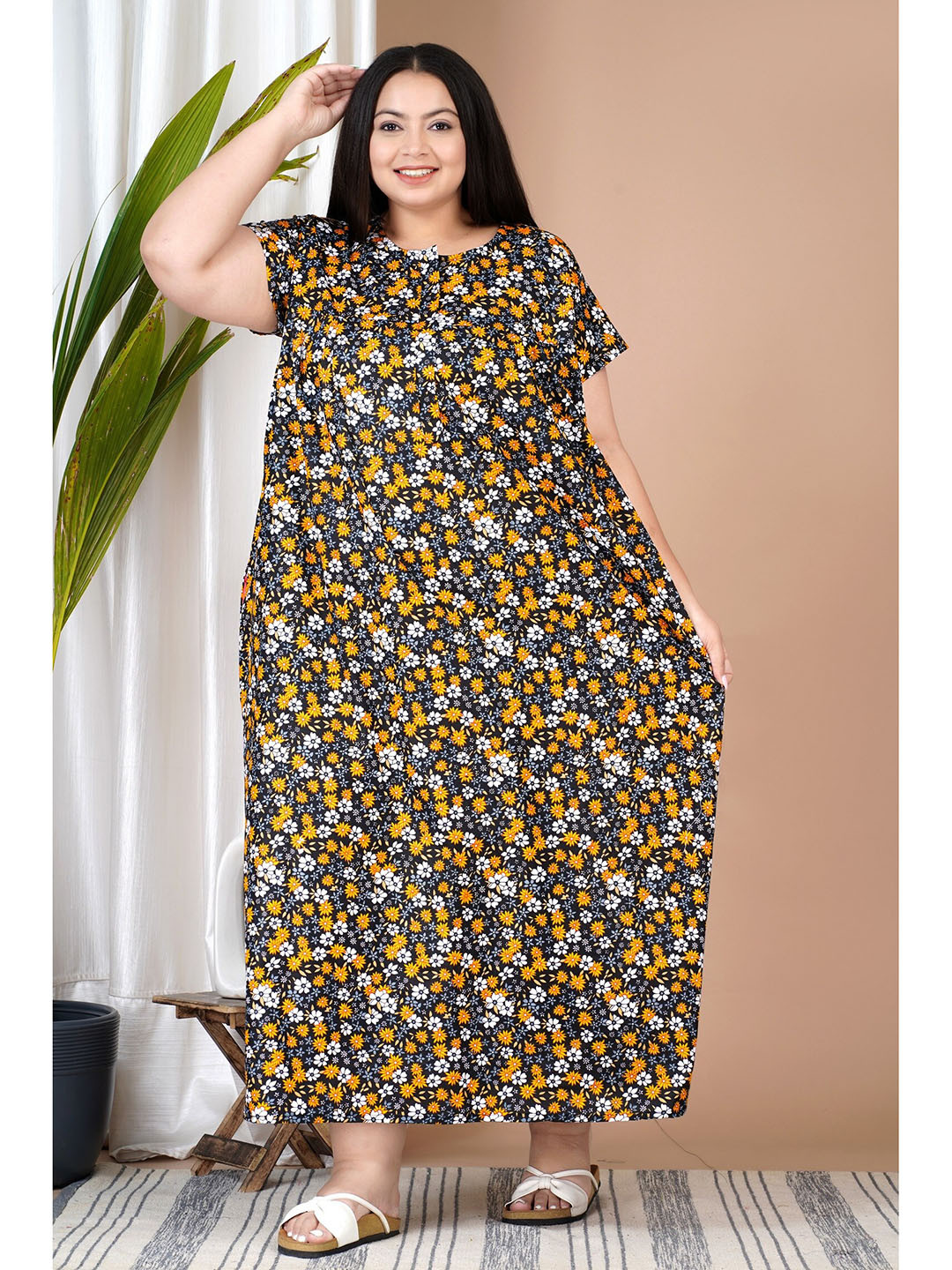

SP DESIGNS Plus Size Floral Printed Pure Cotton Nightdress, Black