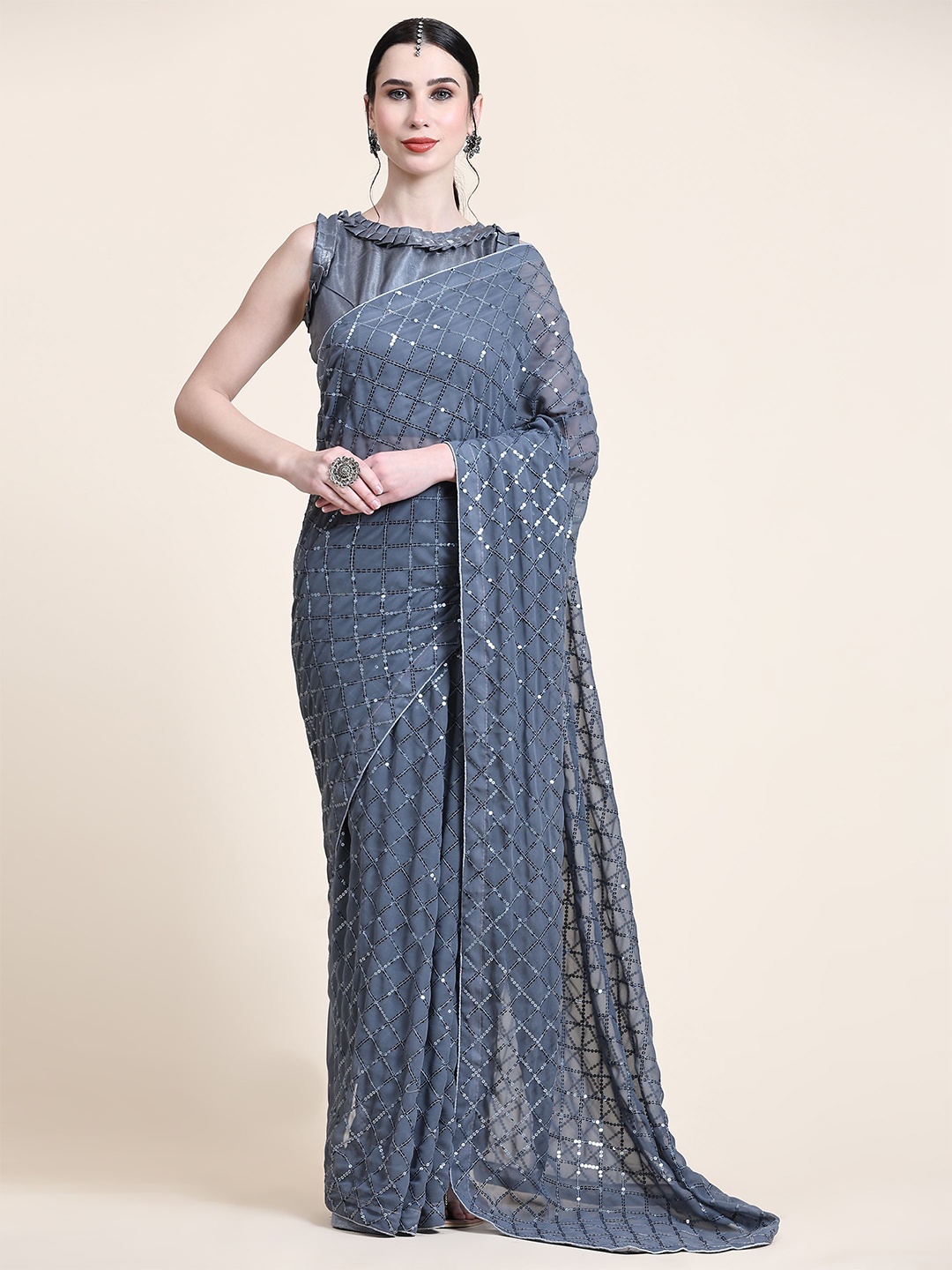 

Nimidiya Embellished Sequinned Pure Georgette Saree, Grey