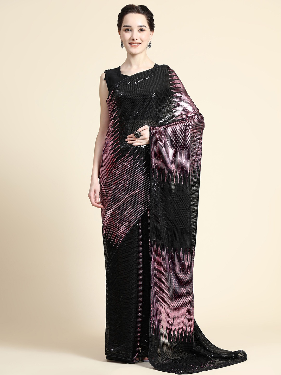 

Nimidiya Embellished Pure Georgette Saree, Black