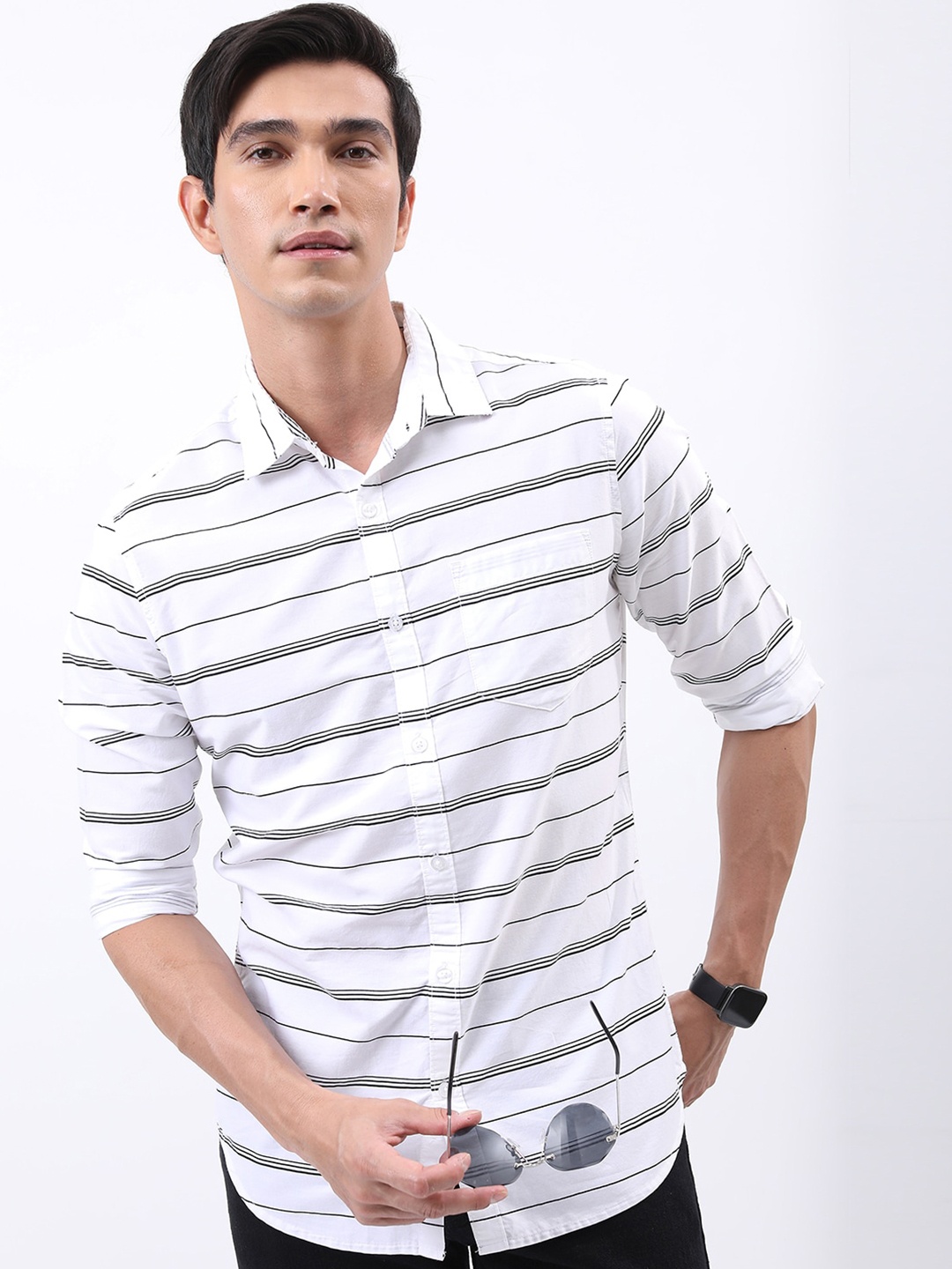 

HIGHLANDER White And Black Slim Fit Horizontal Striped Cotton Casual Shirt