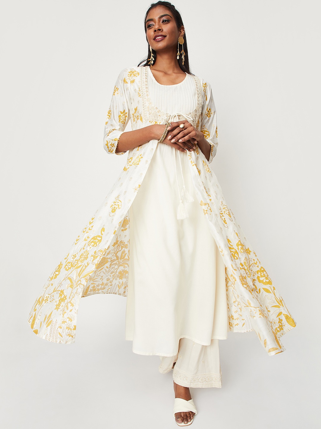 

max Floral Printed Thread Work Kurta With Jacket, White