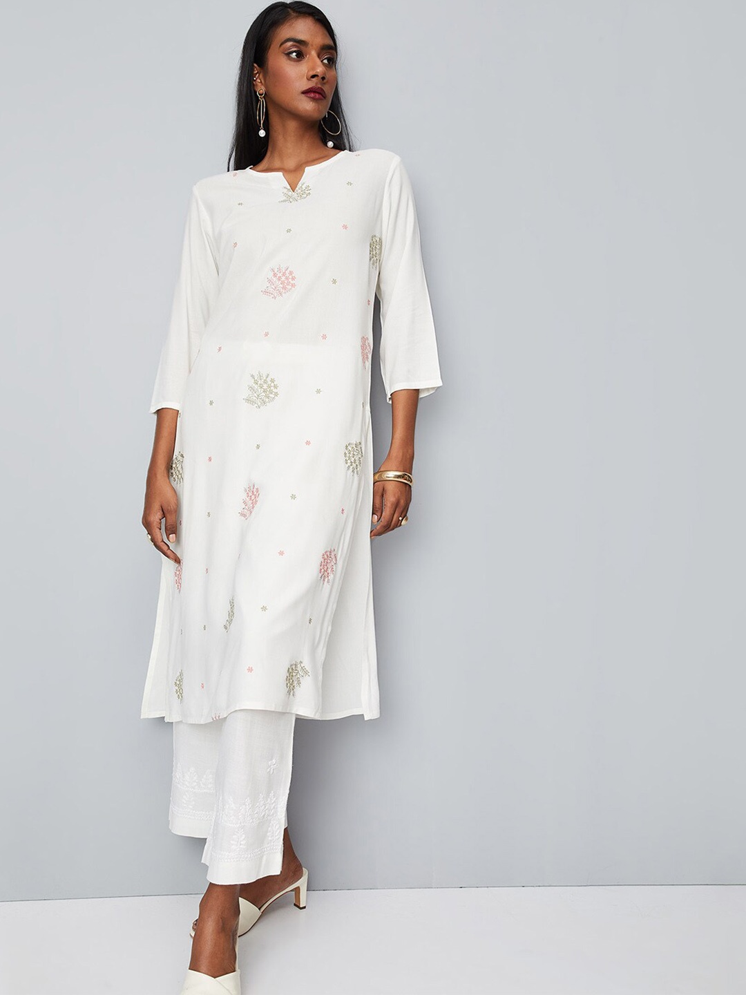 

max Floral Embroidered Notched Neck Kurta, White