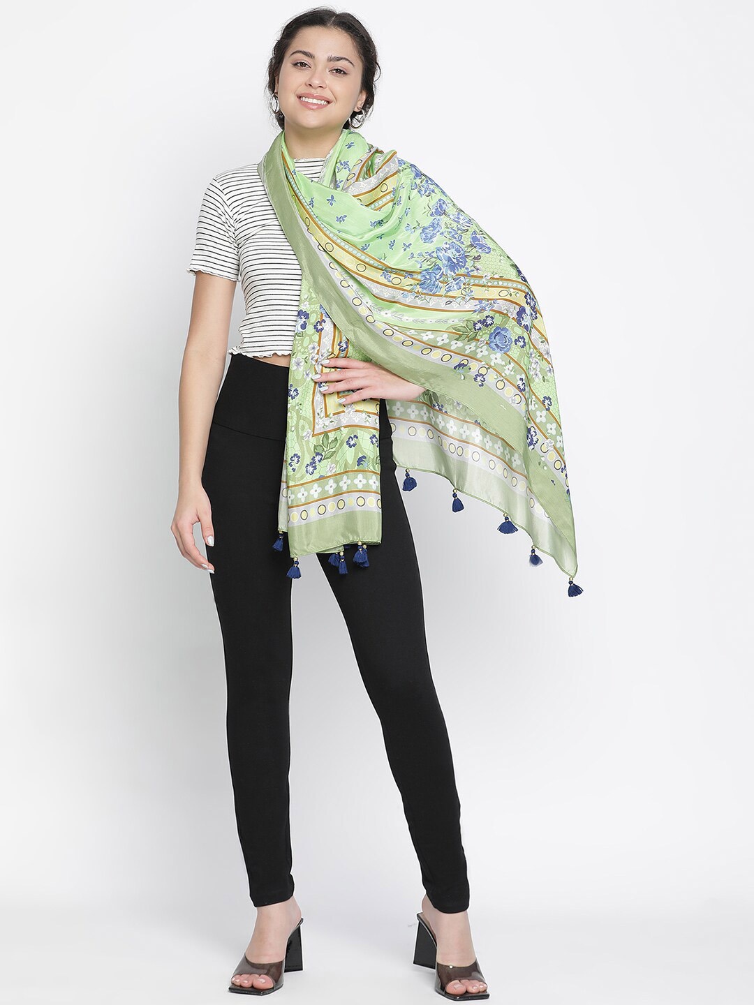 

SHINGORA Women Printed Stole With Tasselled Border, Green