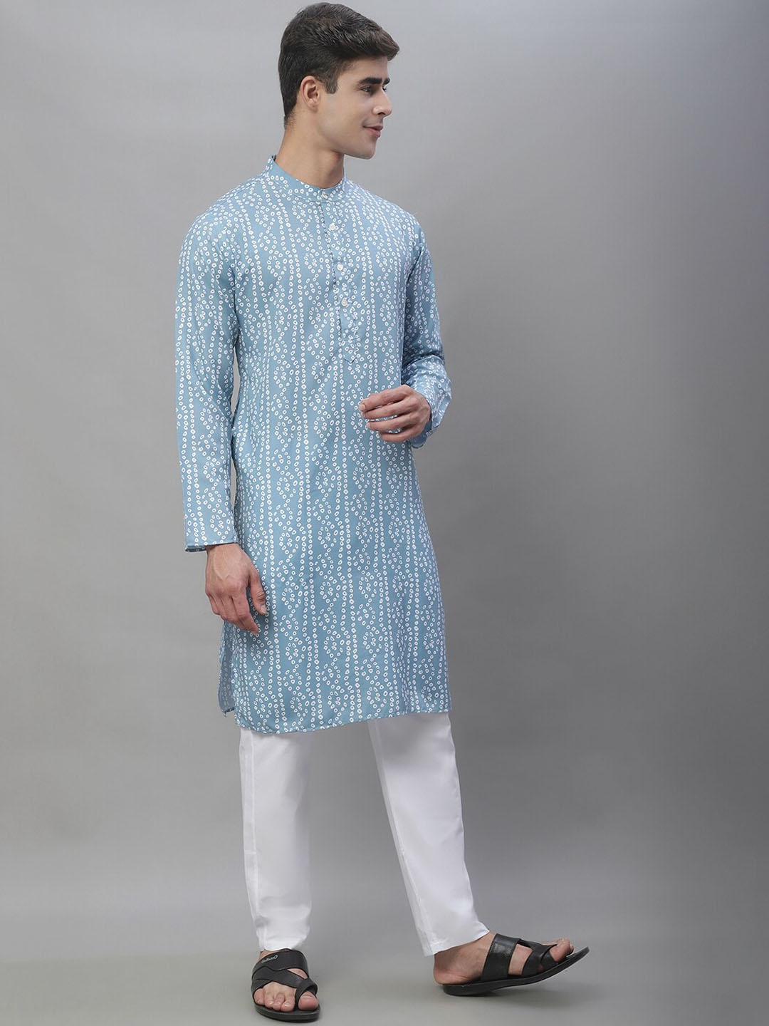 

Anouk Turquoise Blue & White Bandhani Printed Band Collar Pure Cotton Kurta With Pyjamas