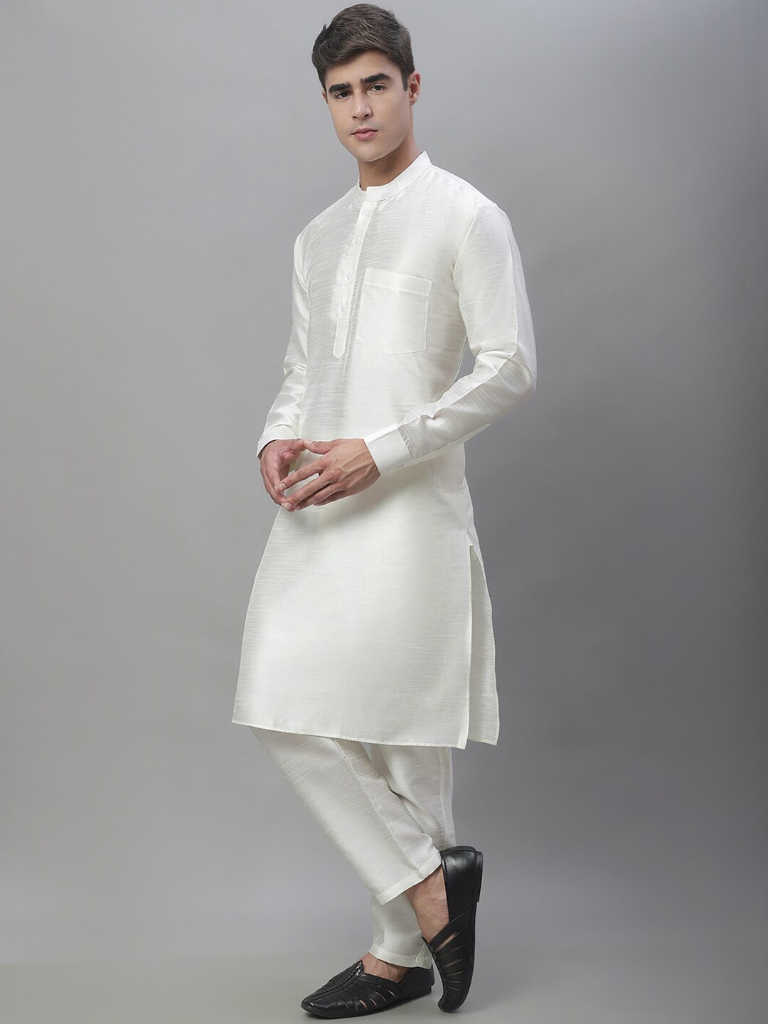 

Anouk White Mandarin Collar Straight Kurta With Pyjamas