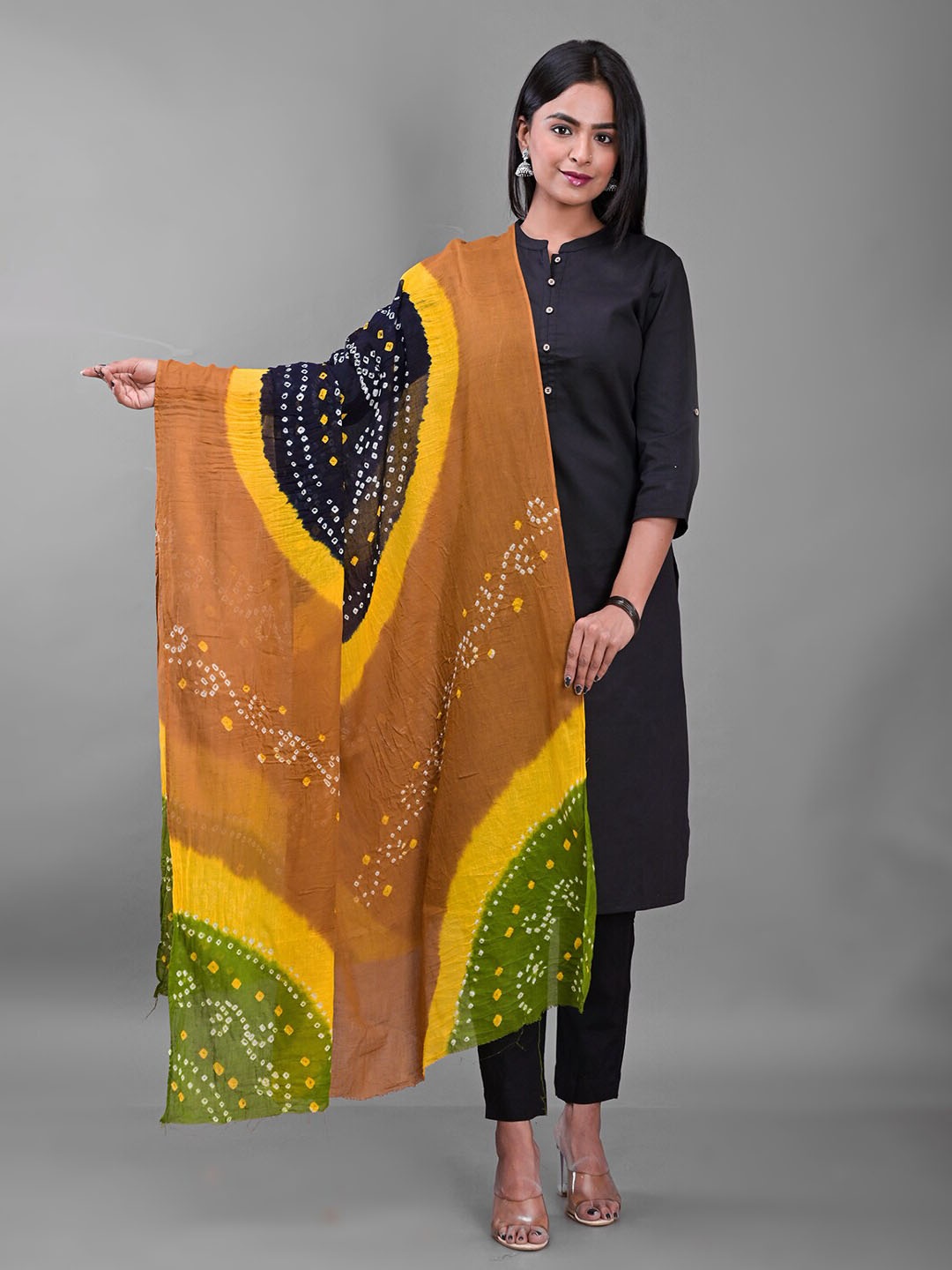 

Apratim Printed Bandhani Cotton Dupatta, Brown