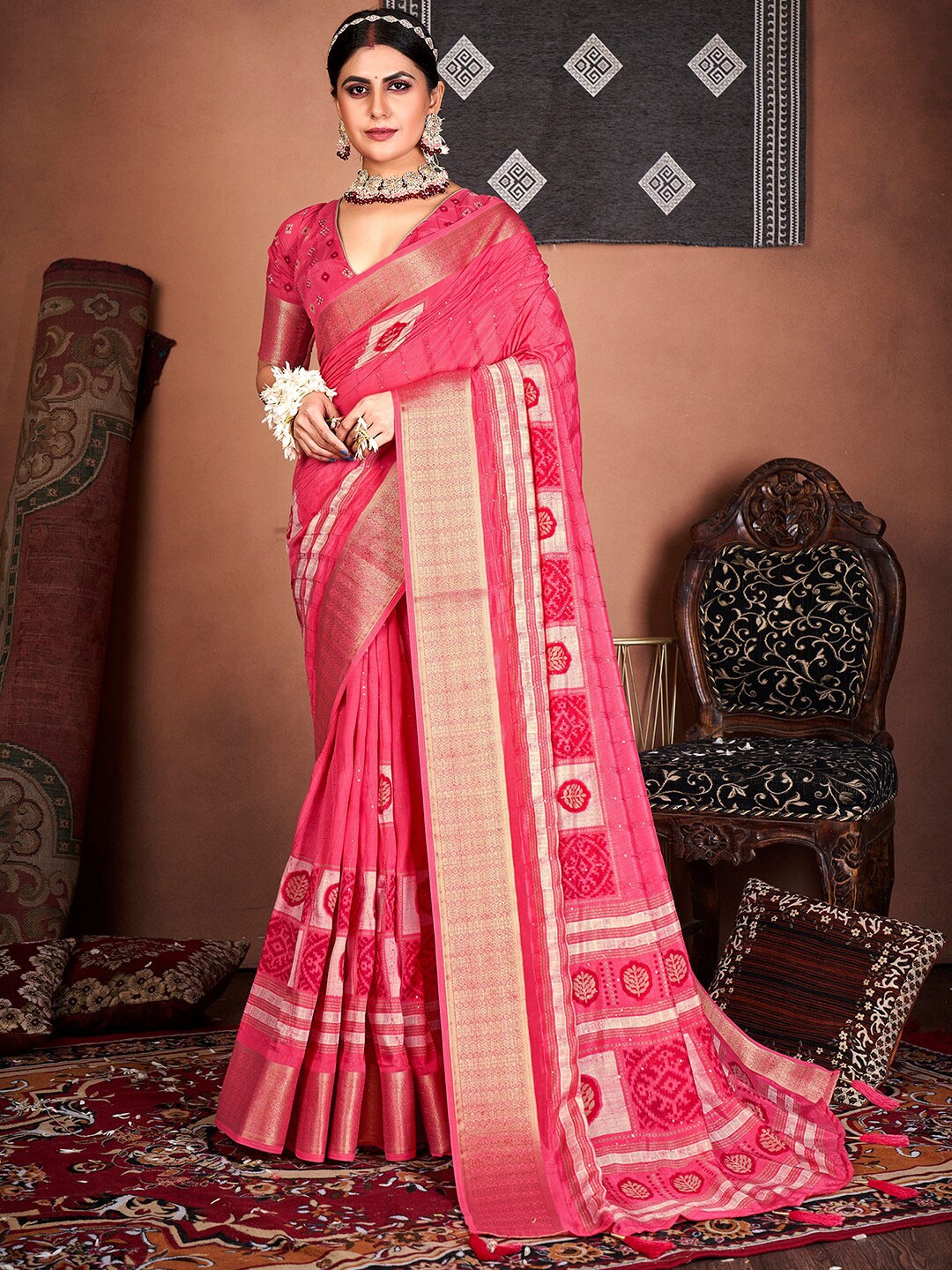 

Anouk Ethnic Motifs Printed Zari Saree, Pink
