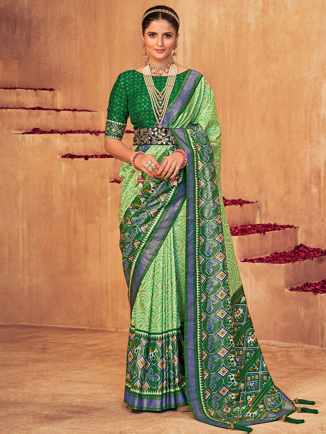 

Anouk Green & White Ethnic Motifs Woven Design Saree