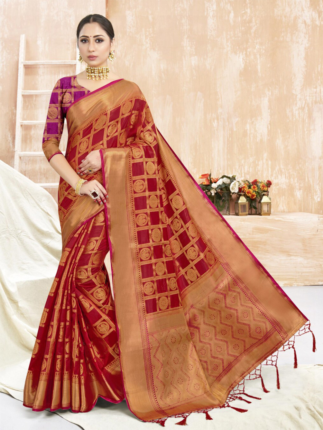

Vardha Ethnic Motifs Woven Design Zari Art Silk Banarasi Saree, Red
