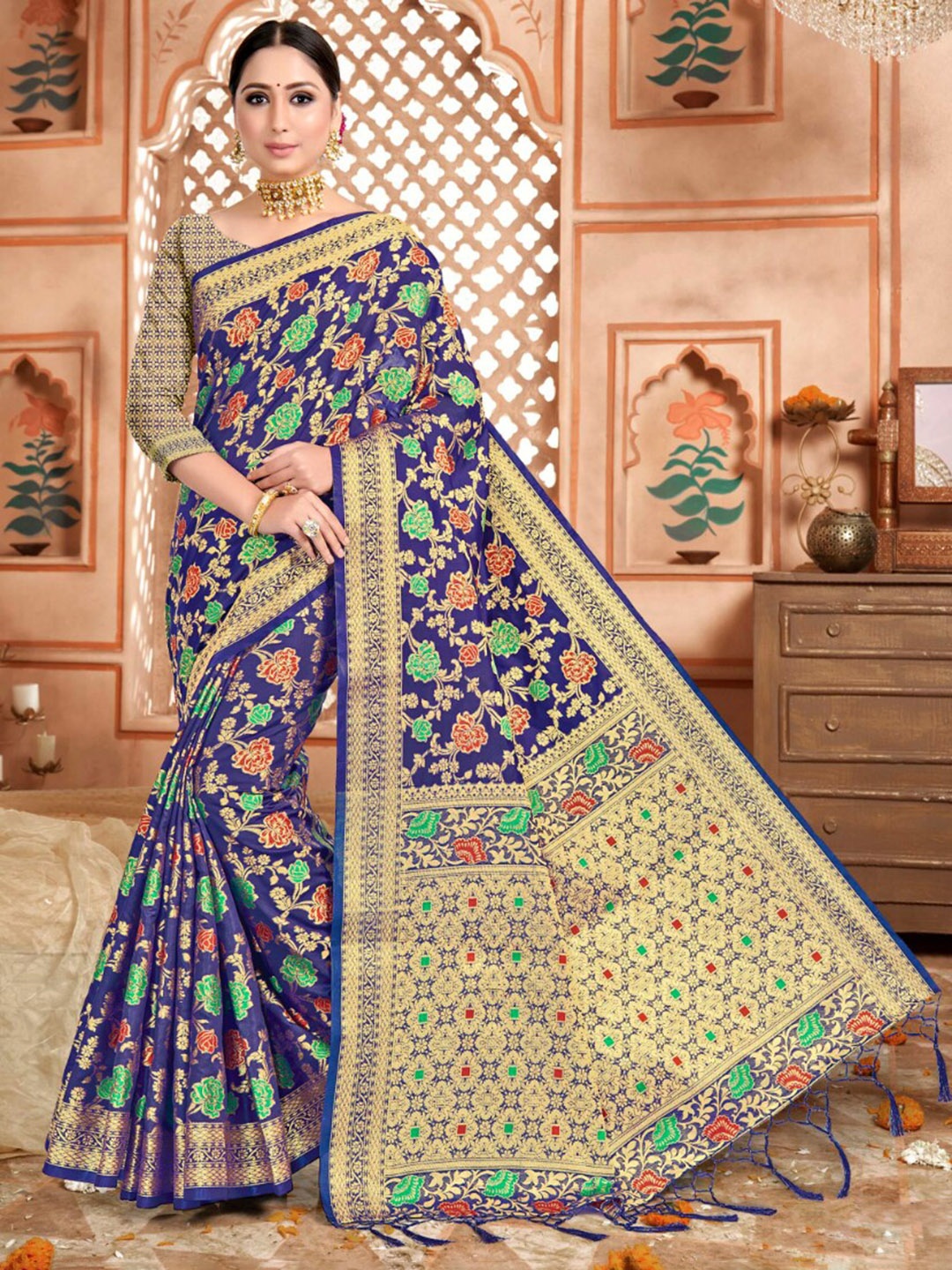 

Vardha Navy Blue & Gold-Toned Woven Design Zari Art Silk Banarasi Saree