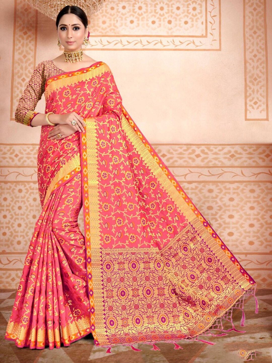 

Vardha Floral Woven Design Zari Art Silk Banarasi Saree, Pink