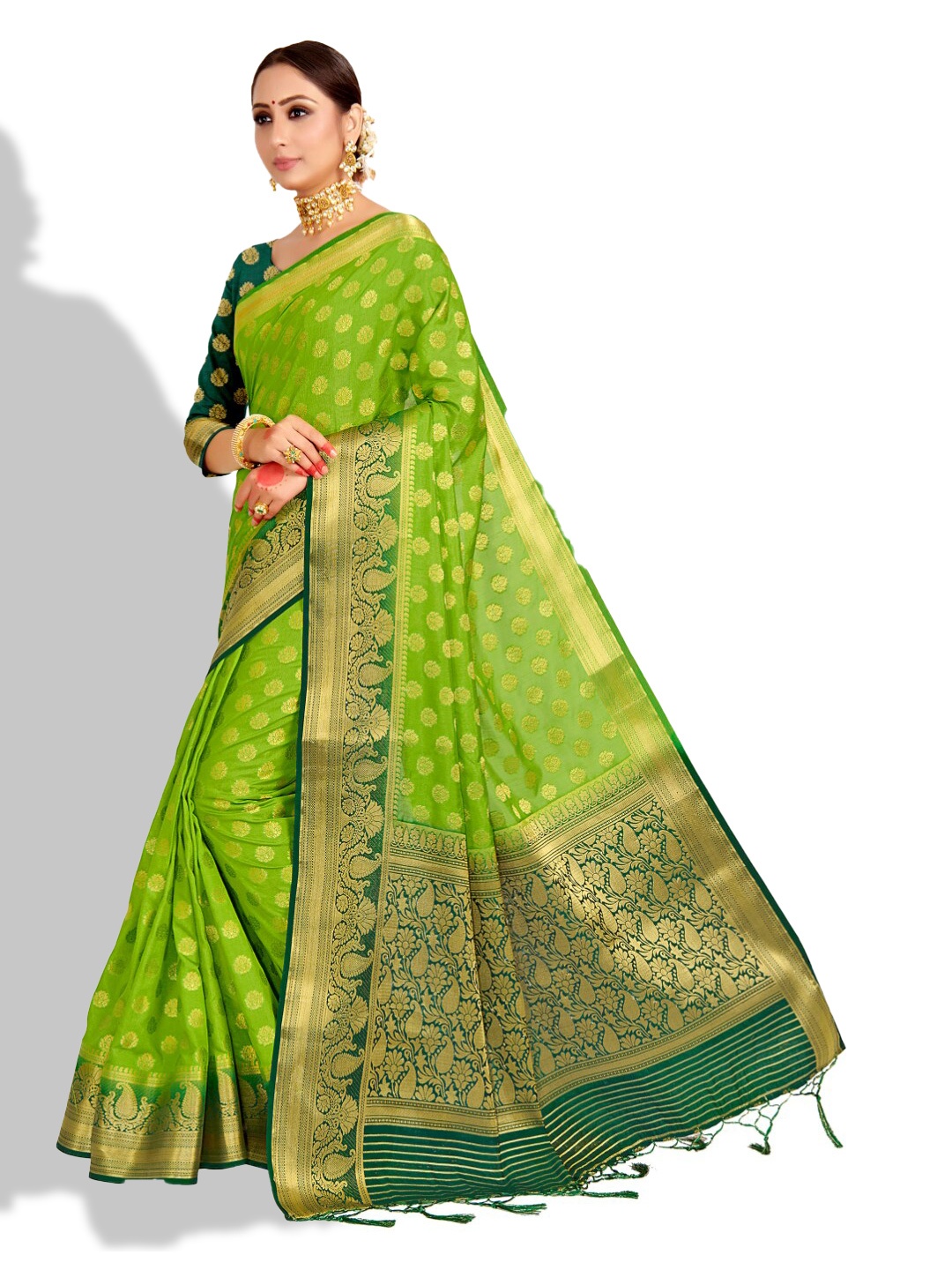 

Vardha Ethnic Motifs Woven Design Zari Art Silk Banarasi Saree, Green