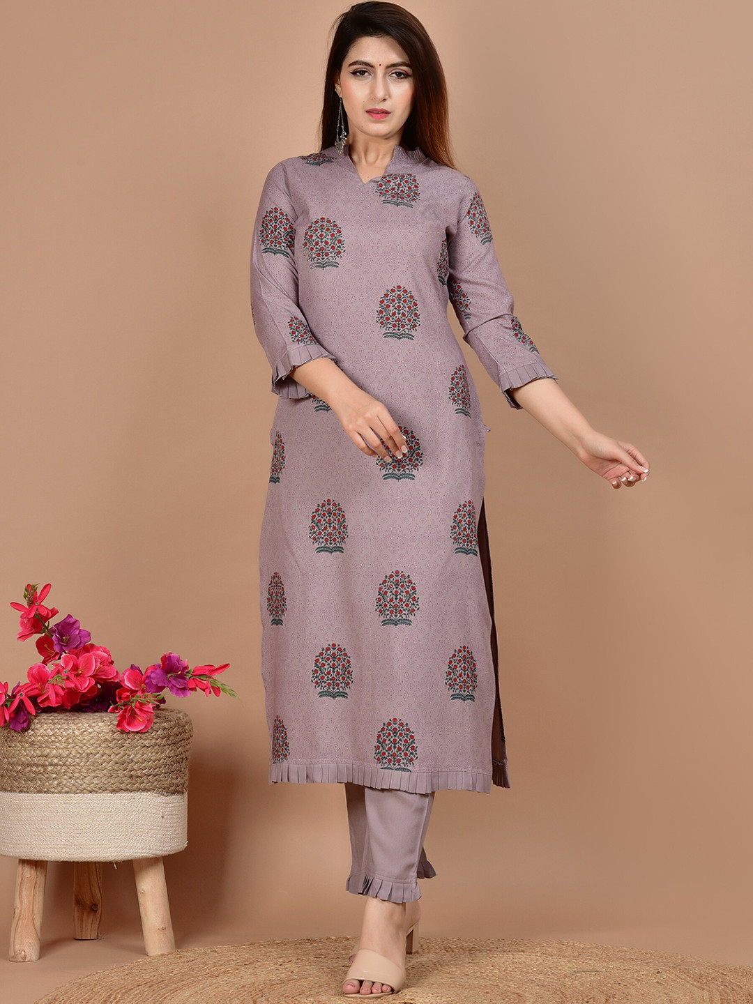 

SkyaSia Mandarin Collar Floral Printed Kurta with Trousers, Mauve