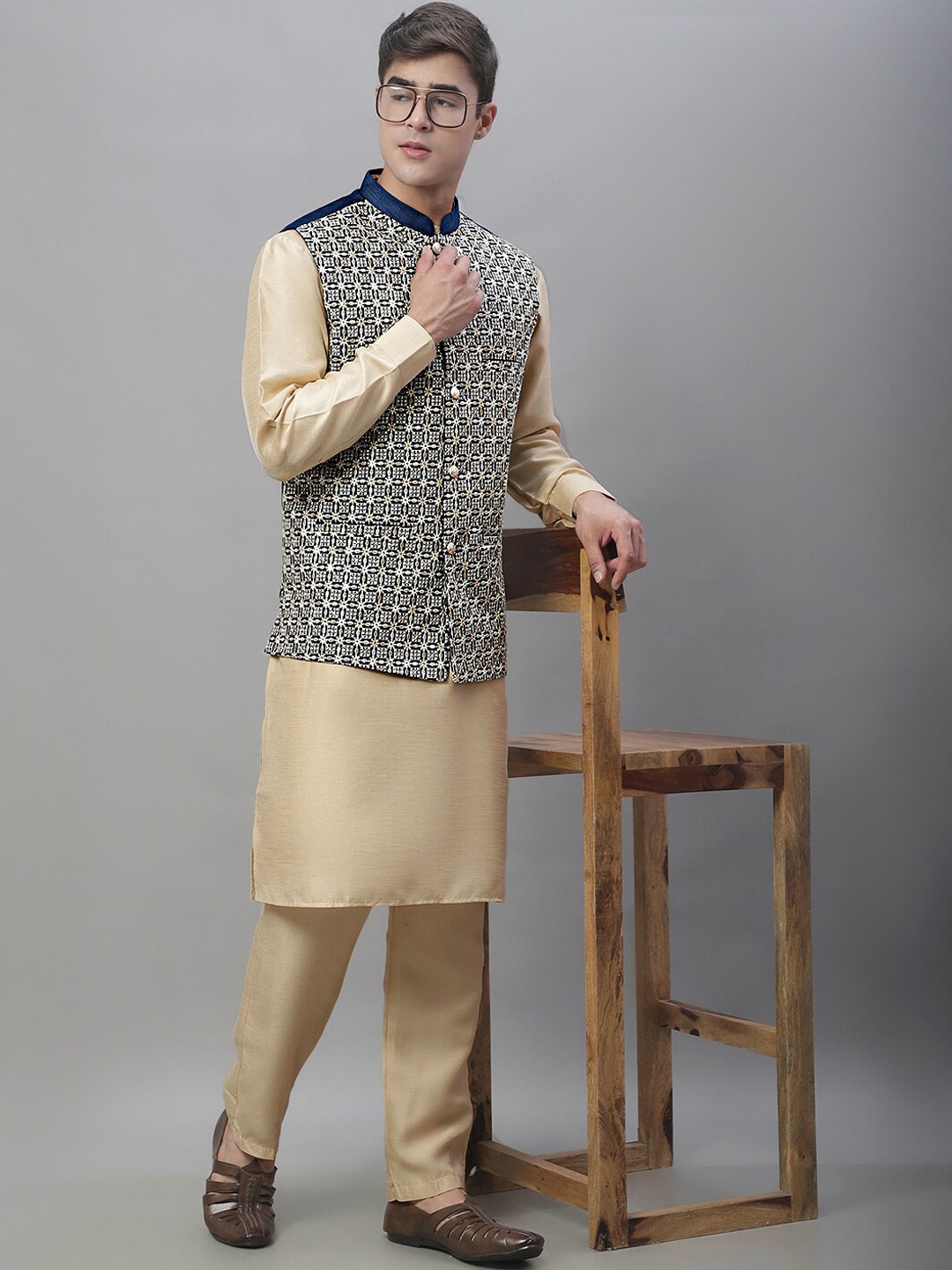 

Anouk Blue & Beige Band Collar Kurta With Pyjamas & Nehru Jacket