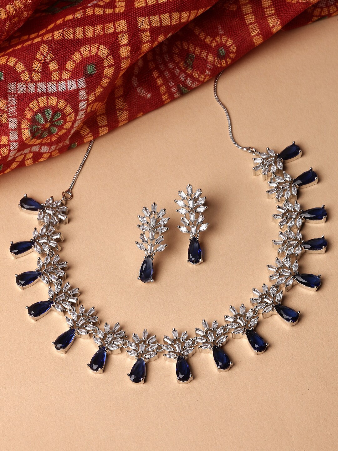 

ZENEME Rhodium-Plated AD-Studded Jewellery Set, Silver