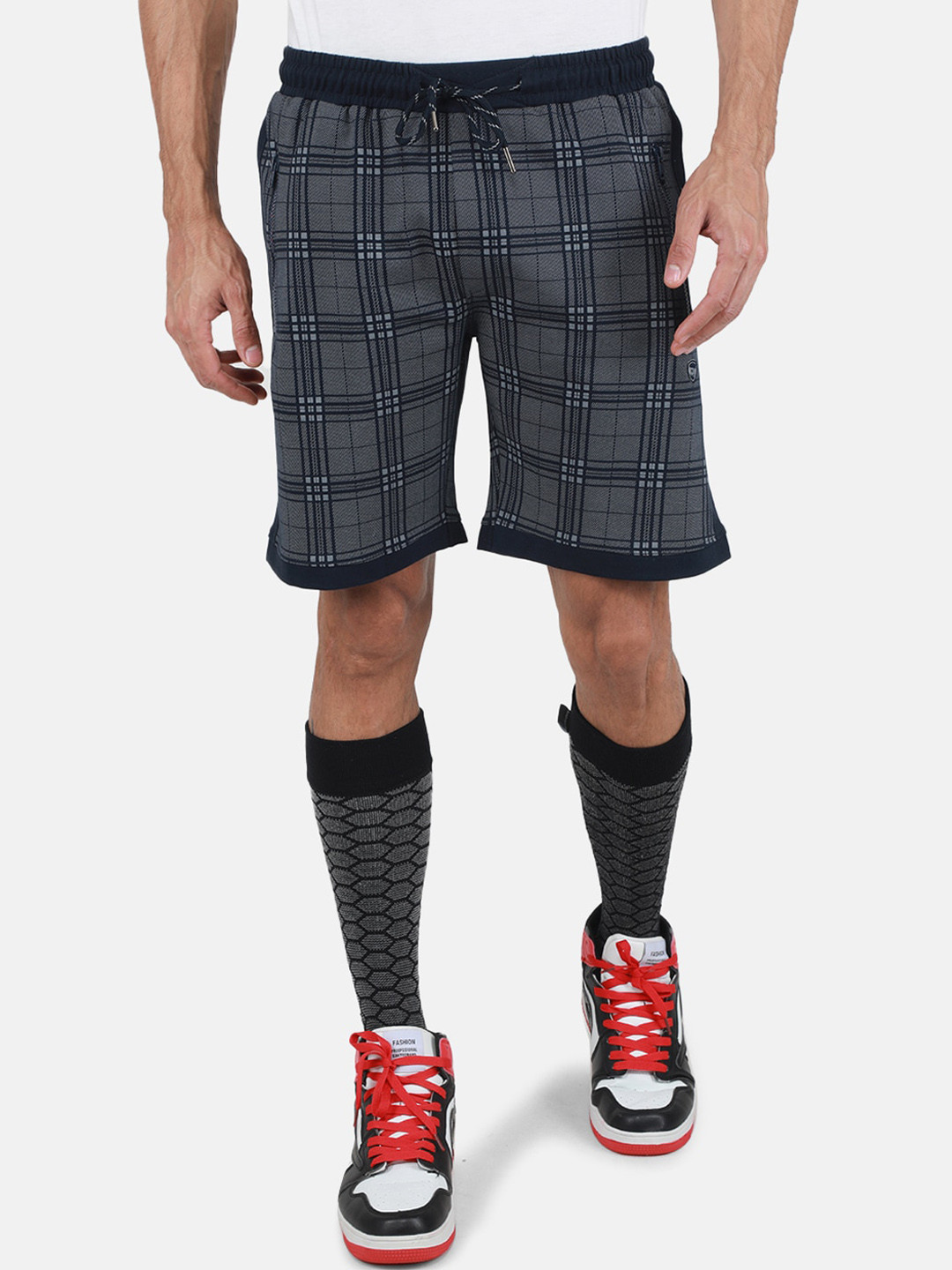 

Monte Carlo Checked Training Or Gym Sports Shorts, Navy blue