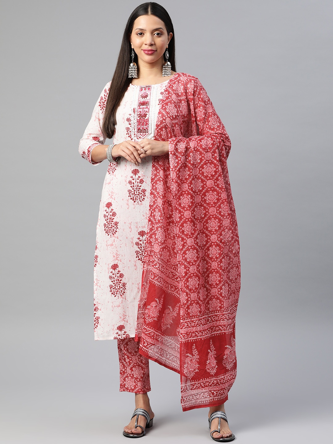 

Readiprint Women Floral Kurti with Pyjamas & Dupatta, Red