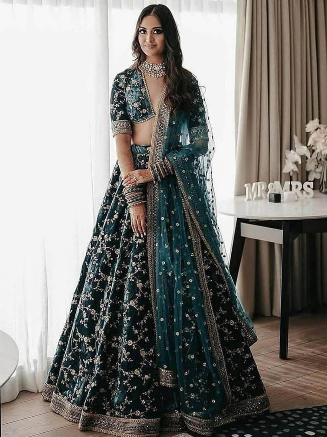 

ODETTE Green & Gold-Toned Embellished Thread Work Semi-Stitched Lehenga & Unstitched Blouse With Dupatta