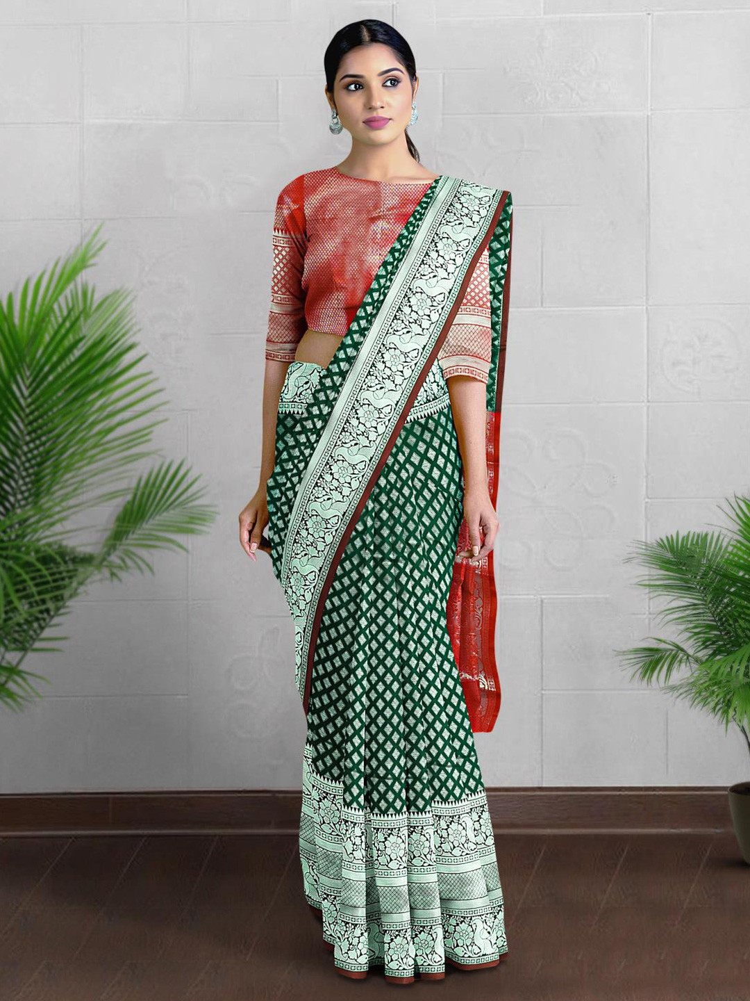 

Kalamandir Geometric Woven Design Zari Saree, Green