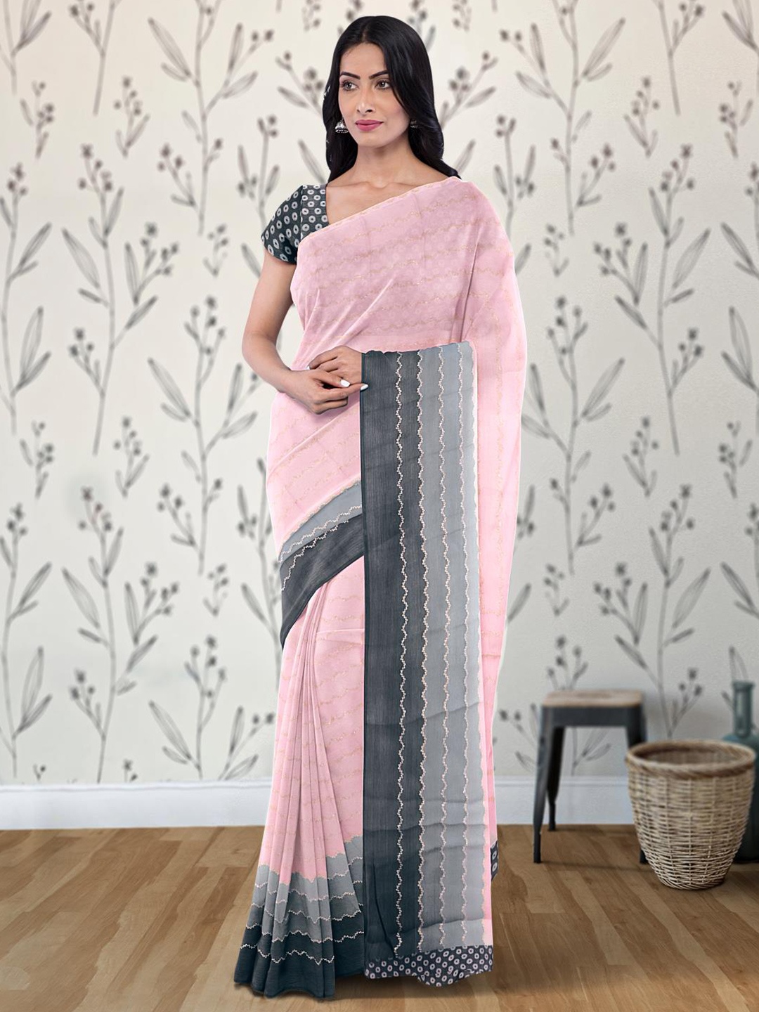 

Kalamandir Geometric Printed Saree, Pink