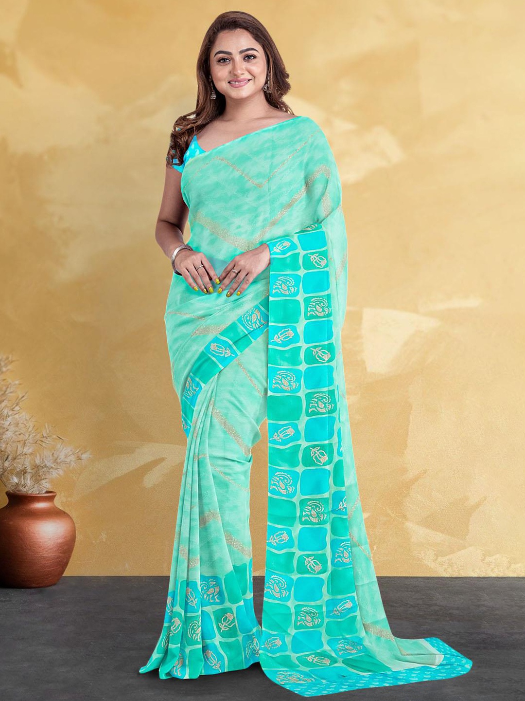

Kalamandir Abstract Printed Saree, Blue