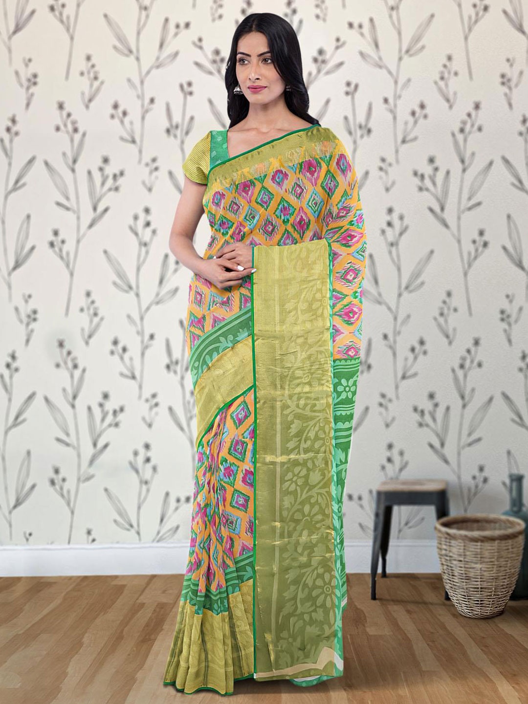 

Kalamandir Abstract Printed Saree, Green