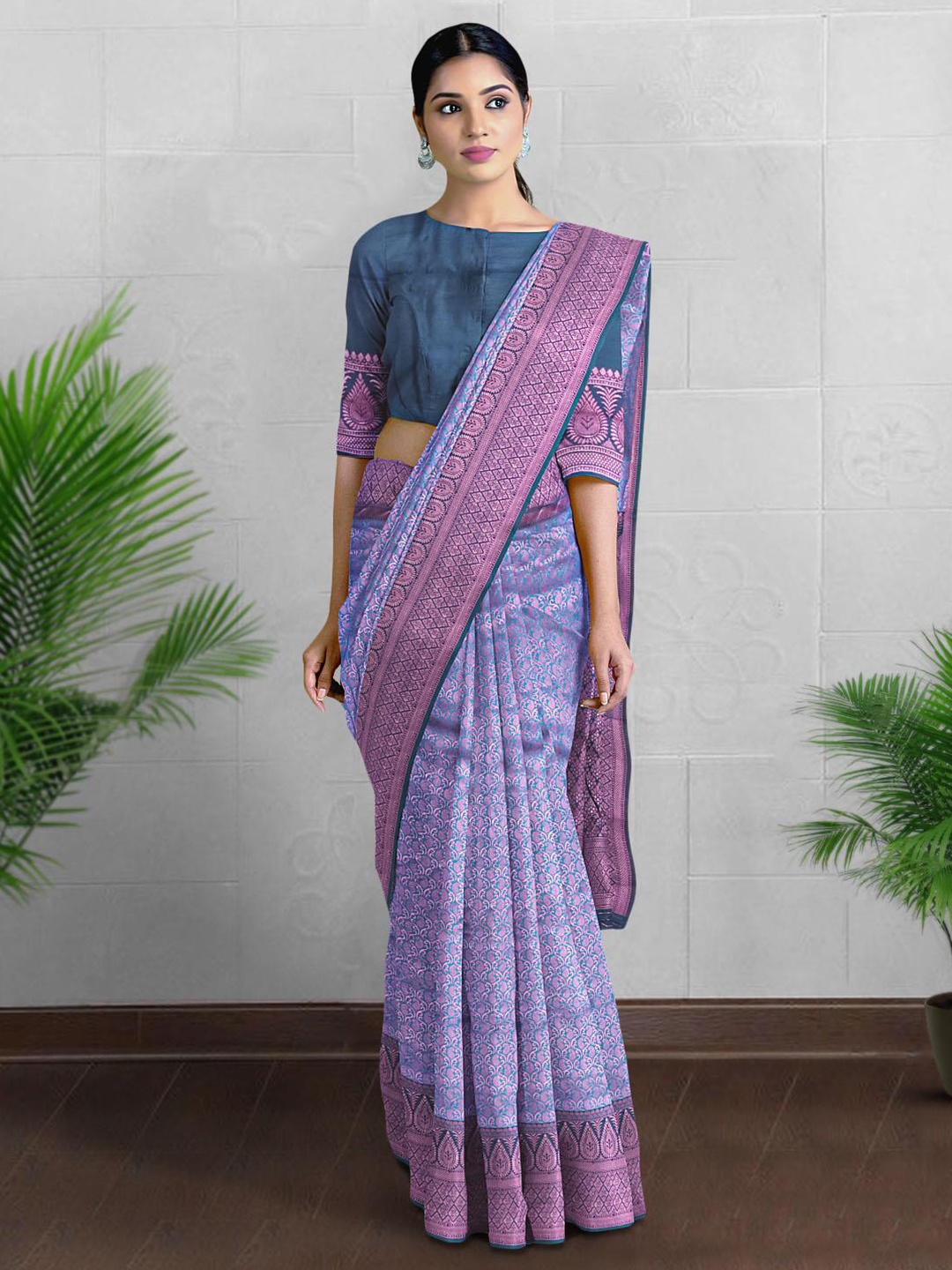 

Kalamandir Ethinic Woven Design Zari Saree, Blue