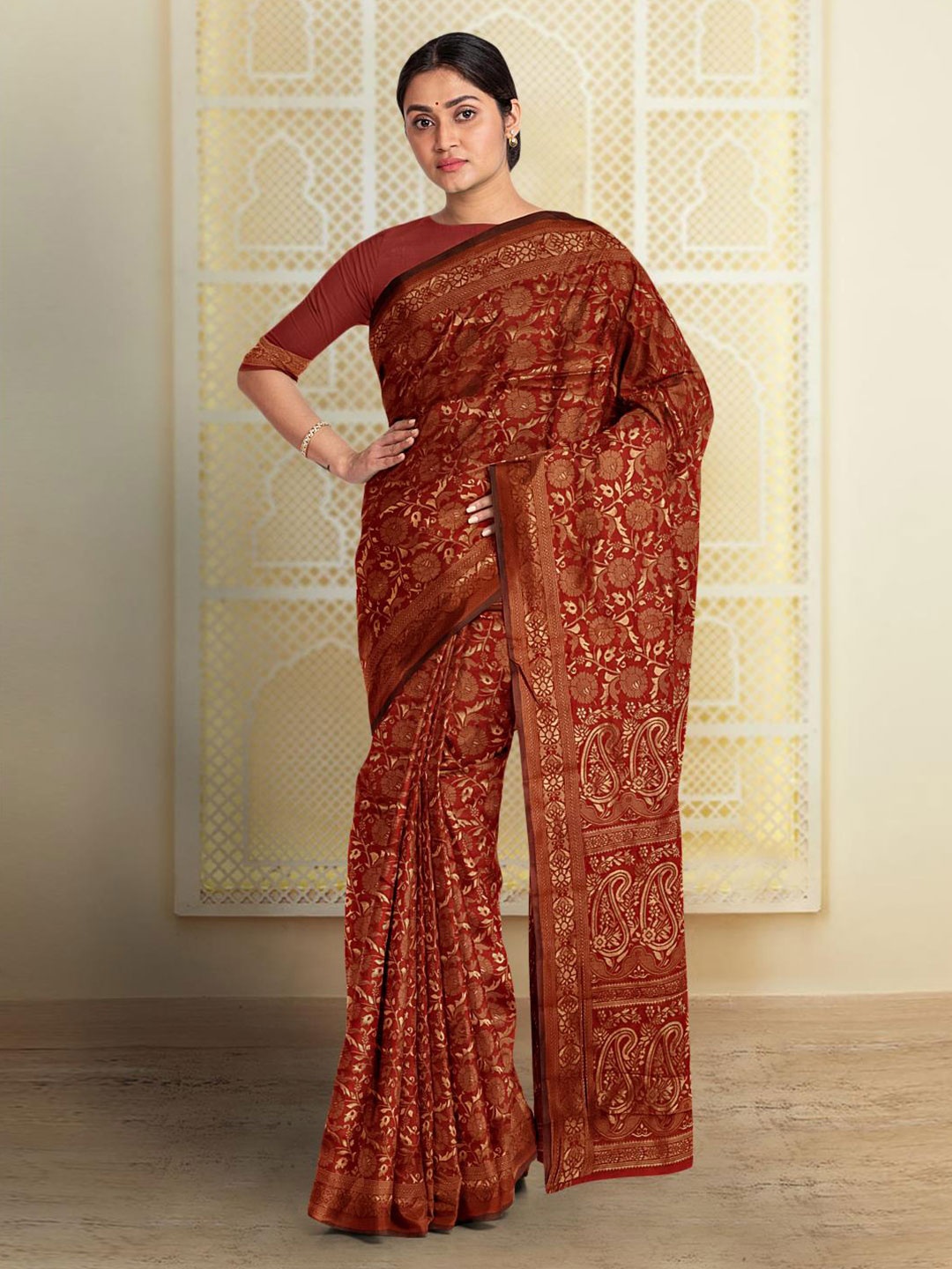 

Kalamandir Floral Woven Design Zari Saree, Maroon