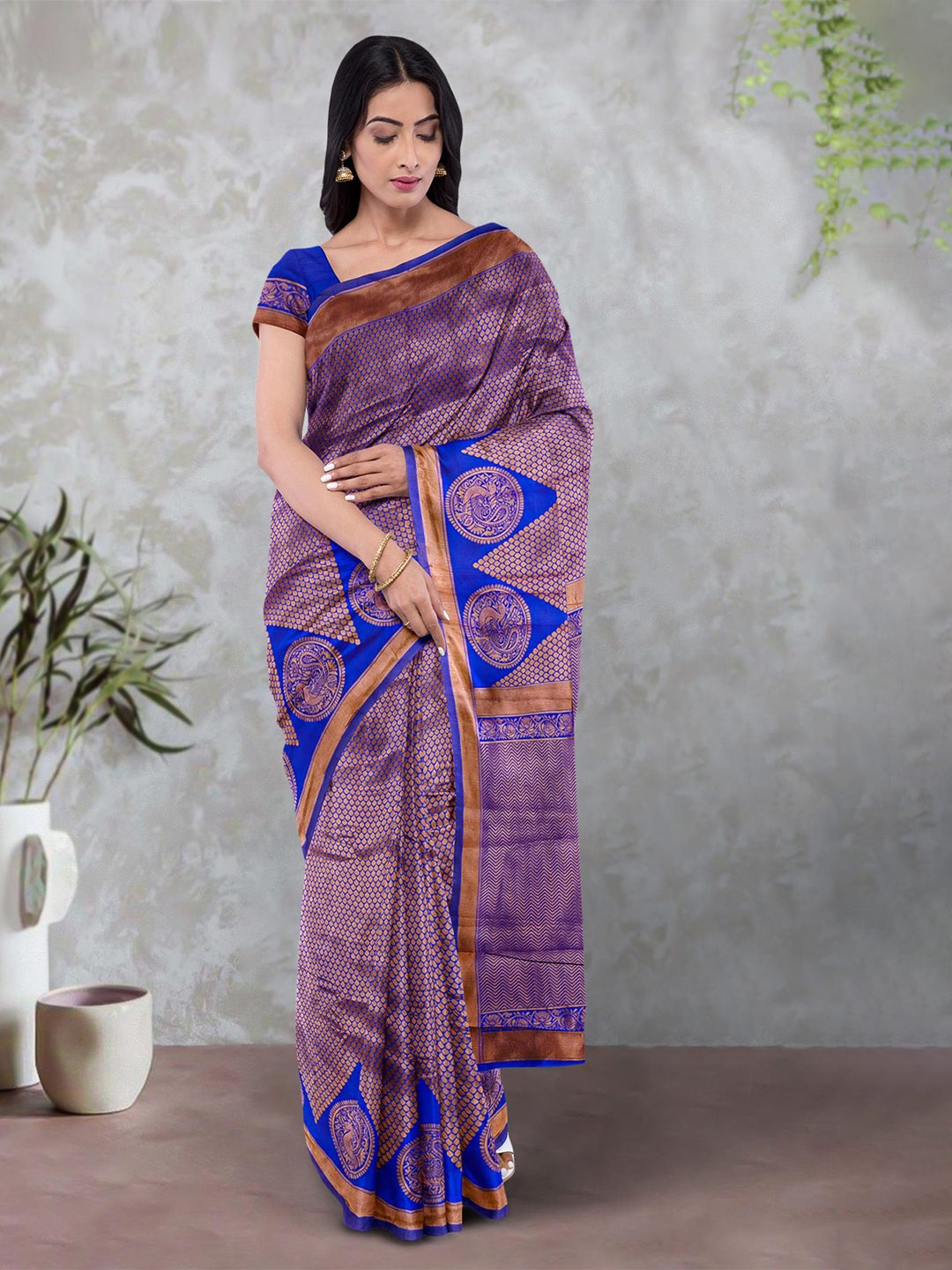 

Kalamandir Ethnic Woven Design Zari Saree, Blue