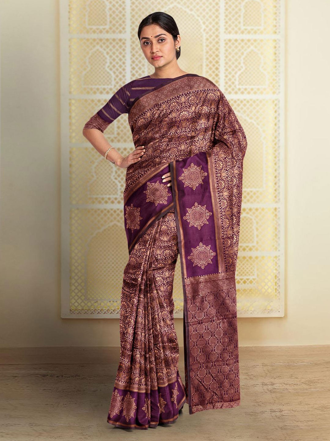 

Kalamandir Floral Woven Design Zari Saree, Purple