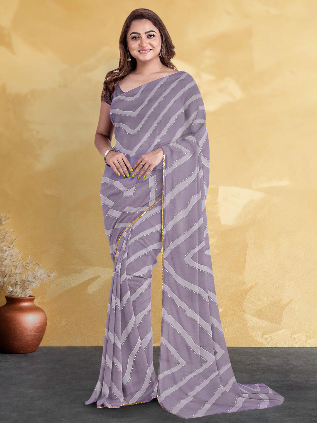 

Kalamandir Abstract Printed Saree, Lavender