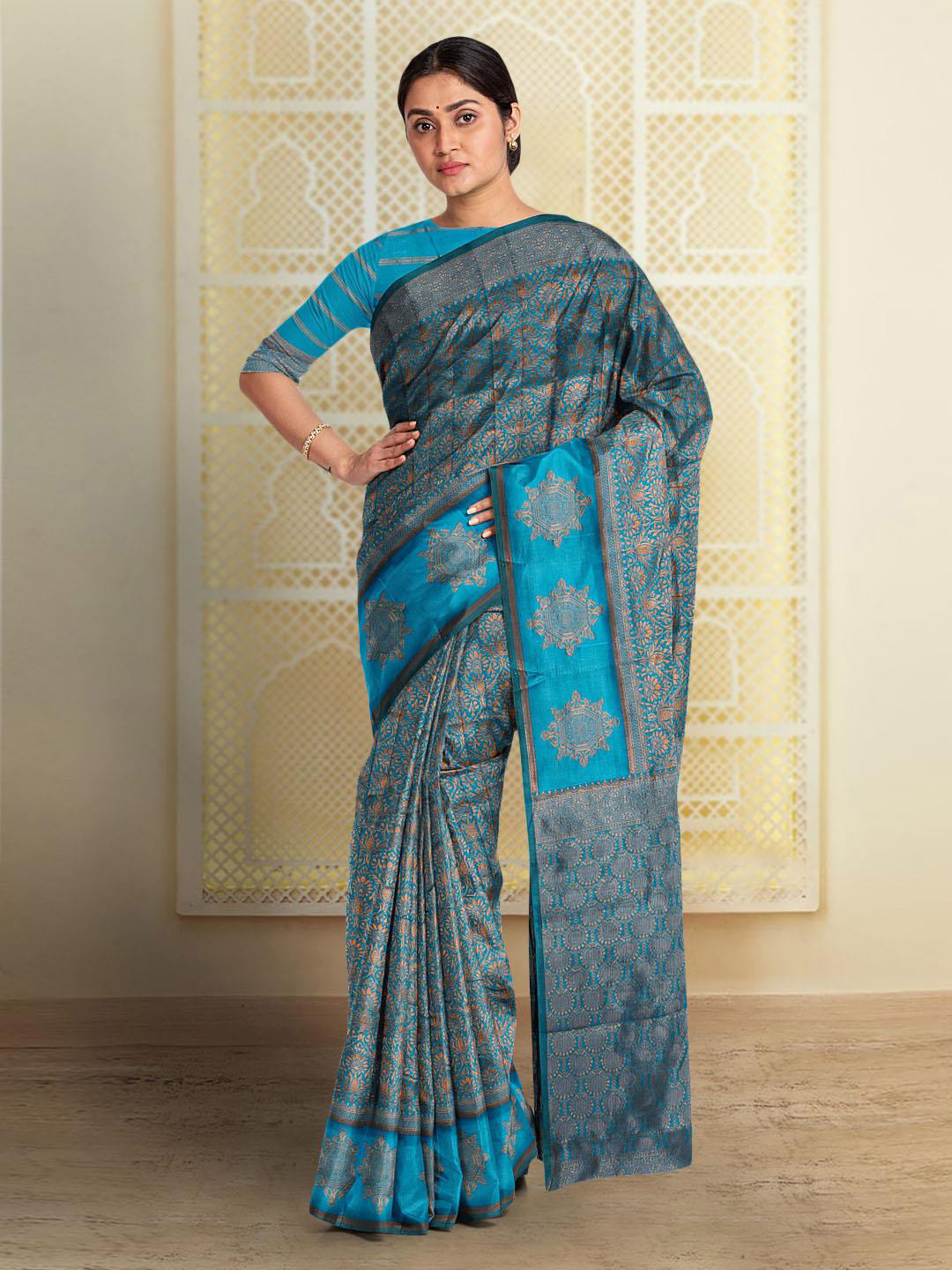 

Kalamandir Ethnic Motifs Woven Design Zari Saree, Blue
