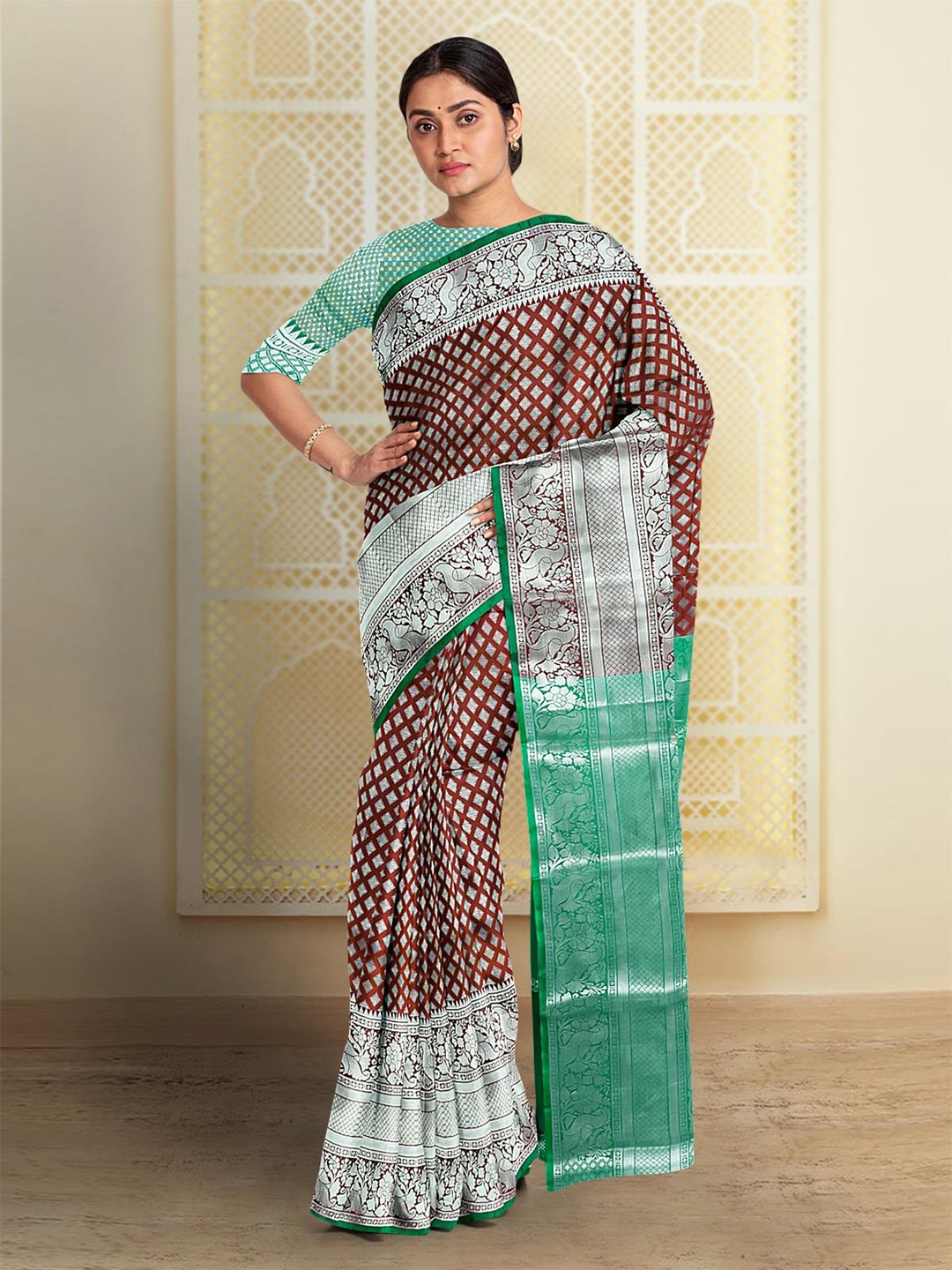 

Kalamandir Ethnic Motifs Silk Blend Zari Saree With Blouse Piece, Maroon