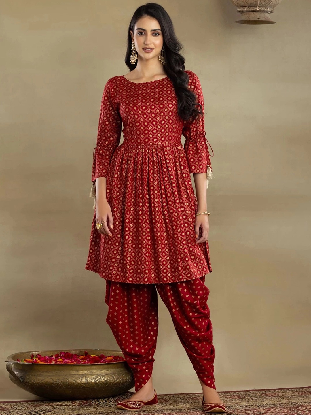

SkyaSia Ethnic Motifs Printed Regular Kurta with Dhoti Pants, Maroon