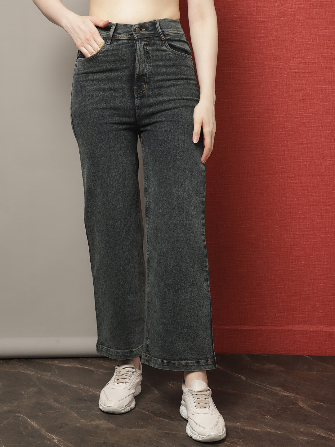 

River Of Design Jeans Women Straight Fit High-Rise Light Fade Jeans, Charcoal