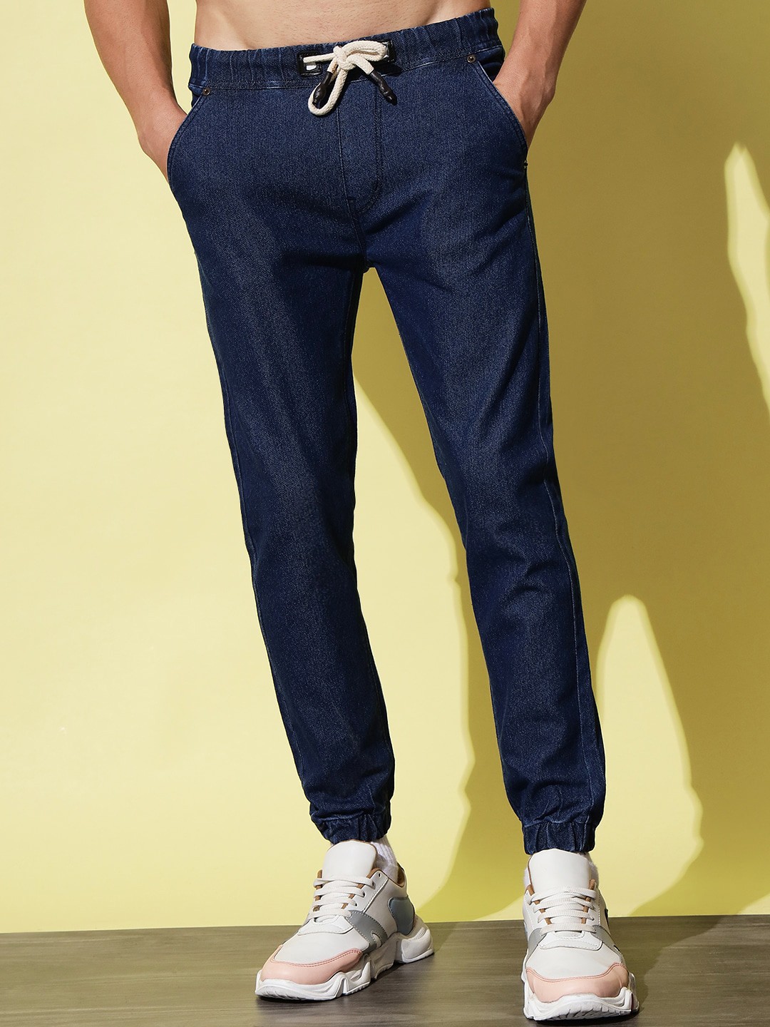 

UNITED DENIM Men Mid Rise Jogger Stretchable Denim Trousers, Navy blue