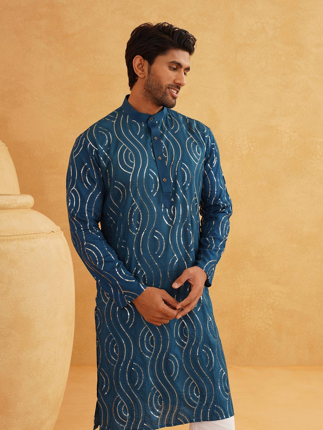 

SOJANYA Men Quirky Embroidered Sequinned Kurta, Teal