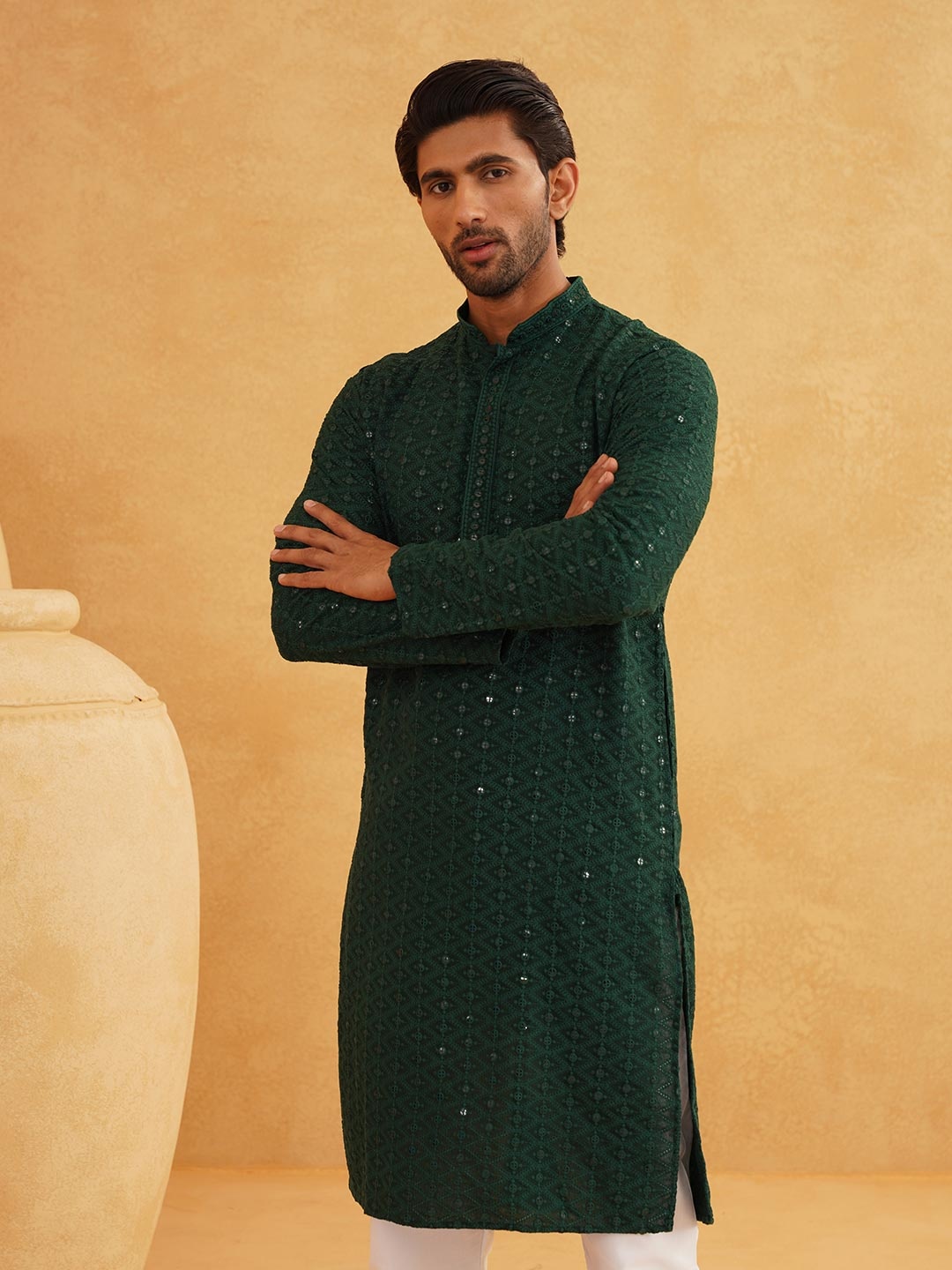 

SOJANYA Men Ethnic Motifs Embroidered Sequinned Kurta, Green