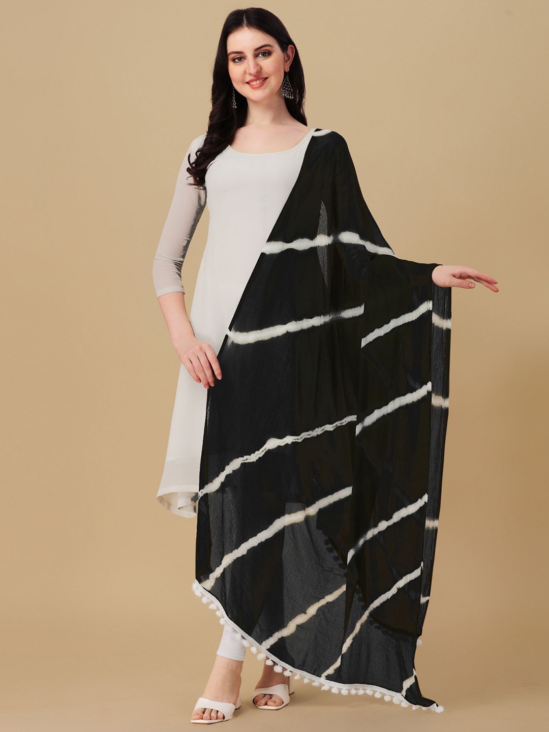 

Nimidiya Leheriya Dyed Dupatta, Black