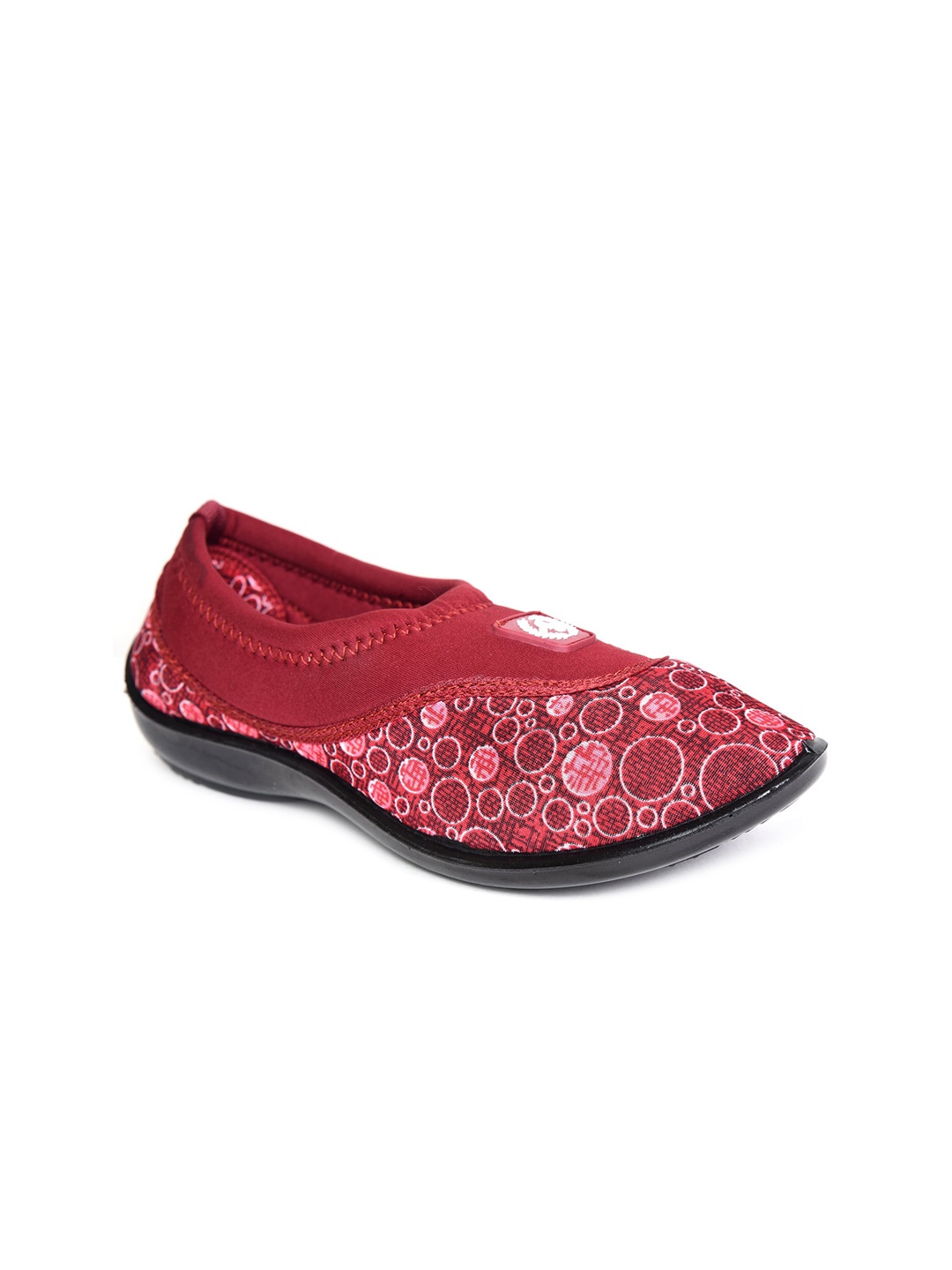 

Ajanta Women Printed Lightweight Textile Comfort Insole Contrast Sole Slip-On Sneakers, Maroon