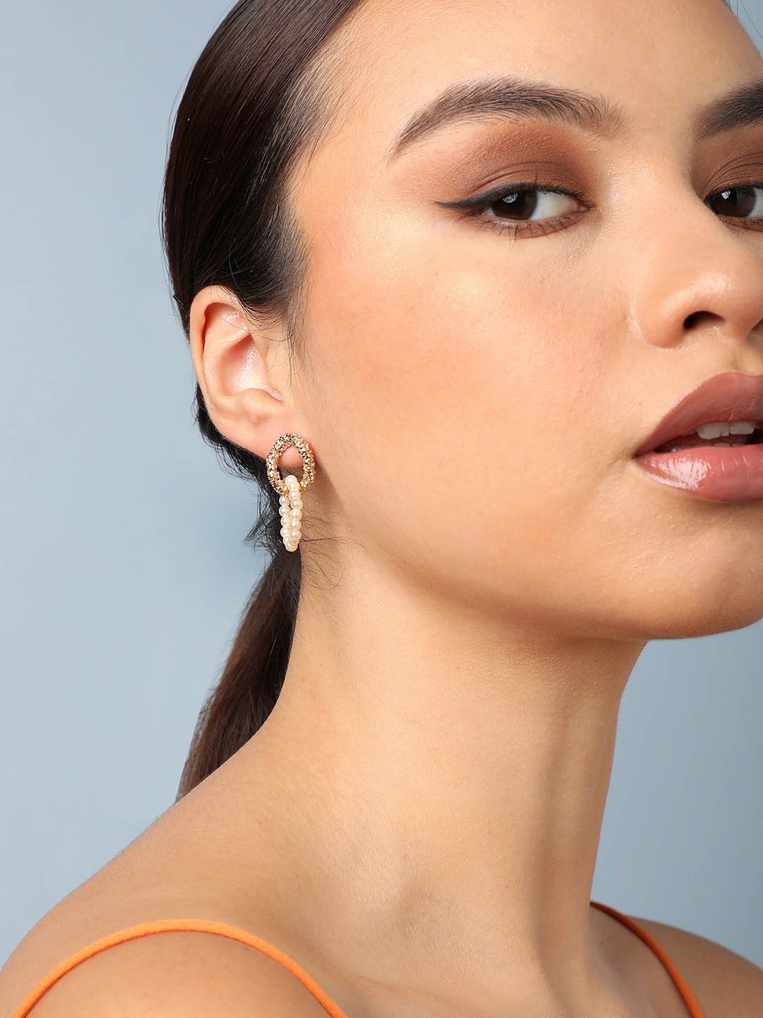 

SOHI Gold-Plated Beaded Drop Earrings