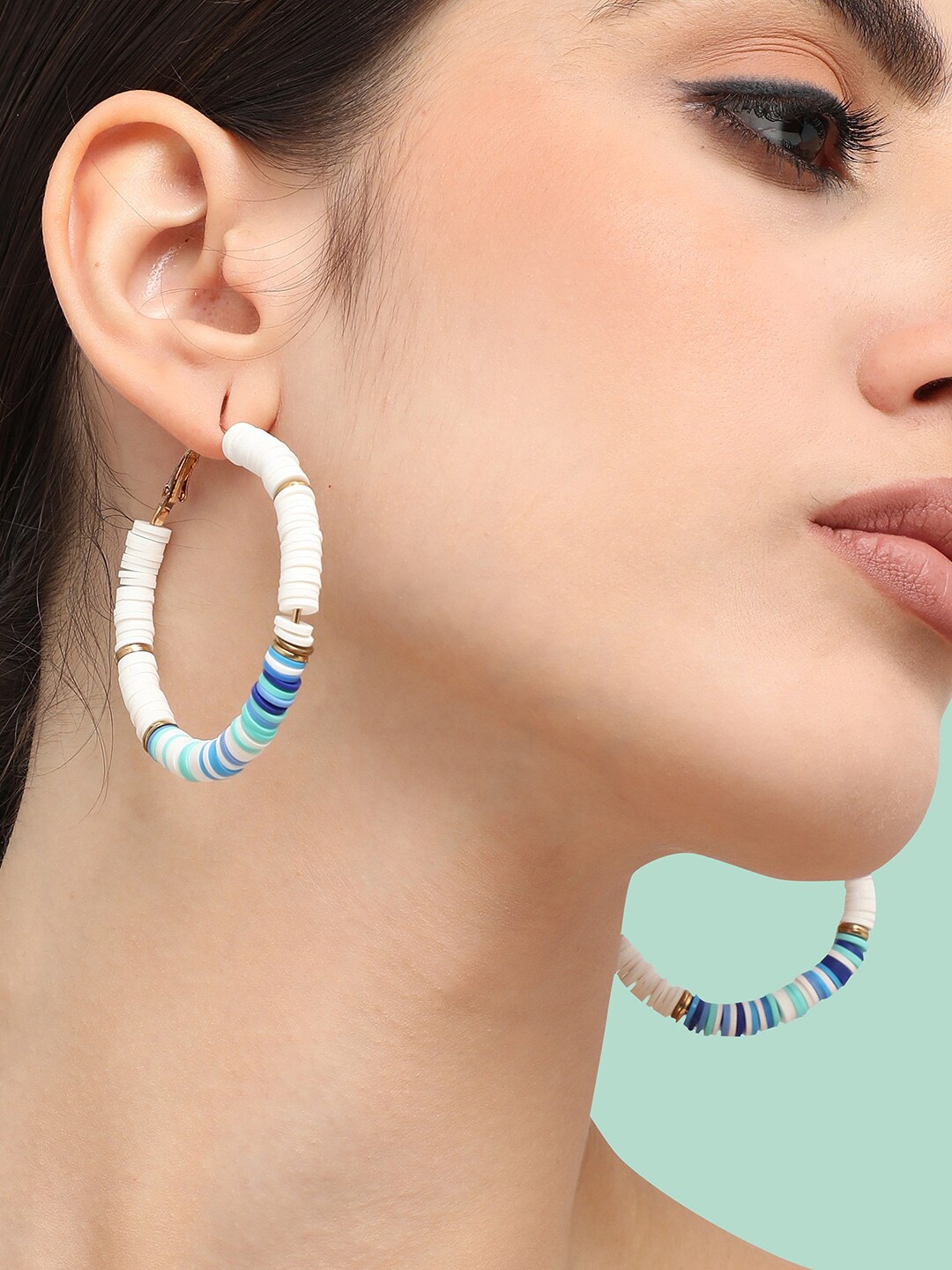 

SOHI Gold-Plated Contemporary Hoop Earrings