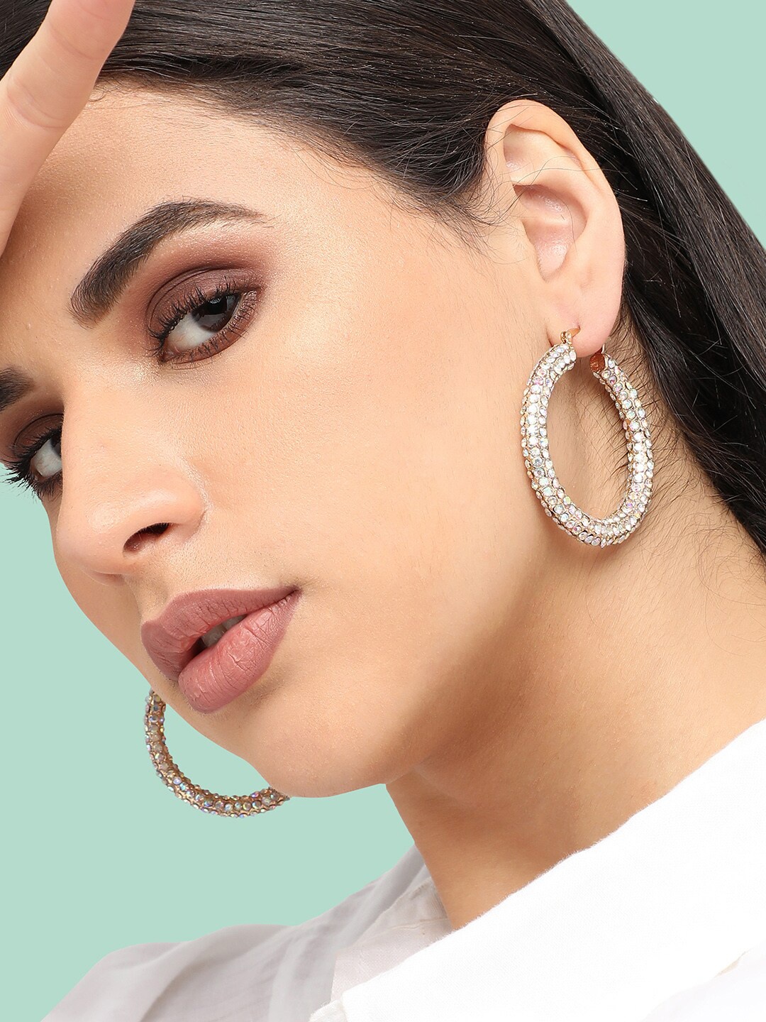 

SOHI Gold-Plated Contemporary Hoop Earrings